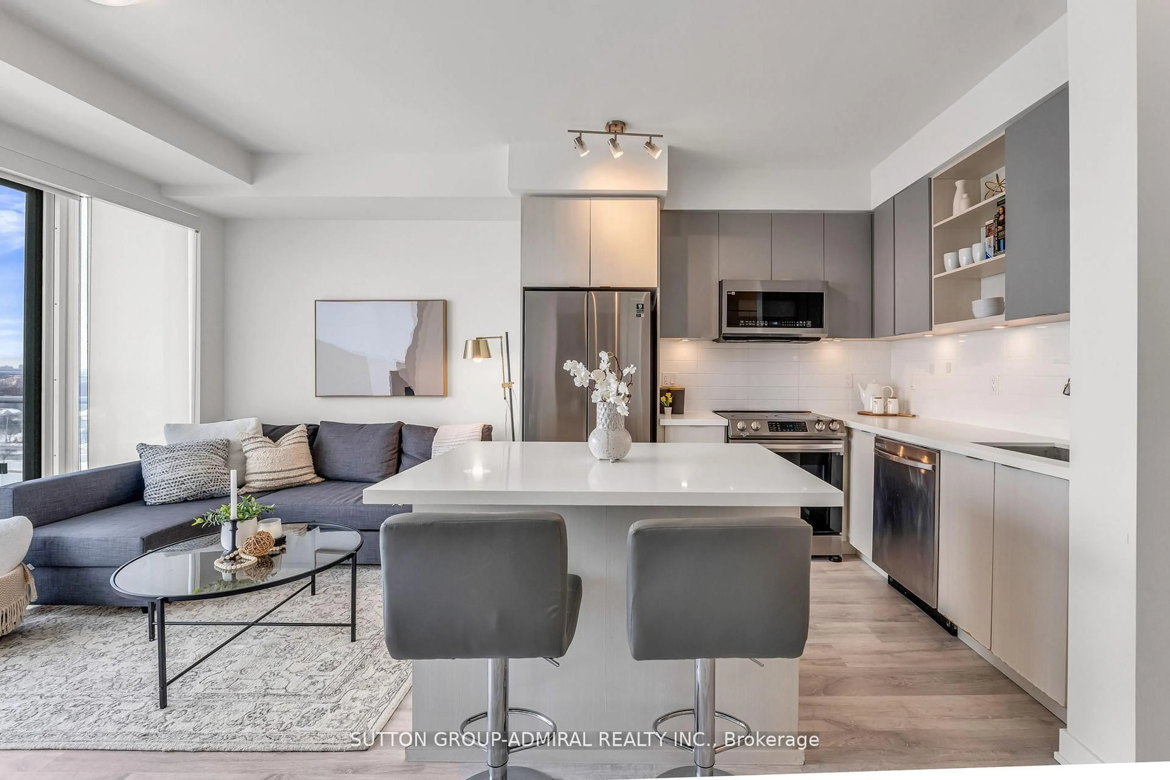 Open concept kitchen, unknown for 4675 Metcalfe Ave #1208, Mississauga Ontario L5M 0Z8