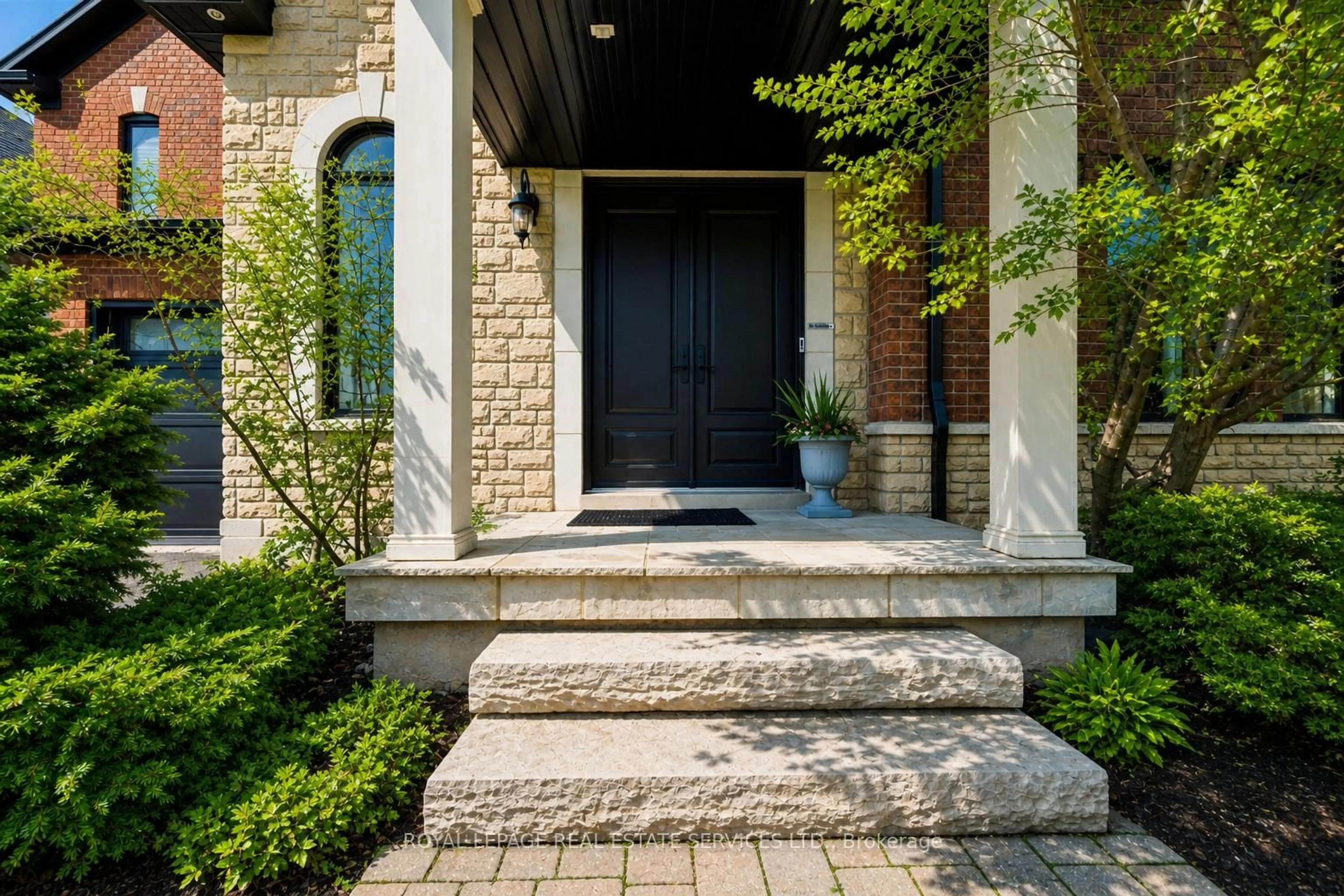 Unknown for 2264 Woodbriar Crt, Oakville Ontario L6M 4Z4