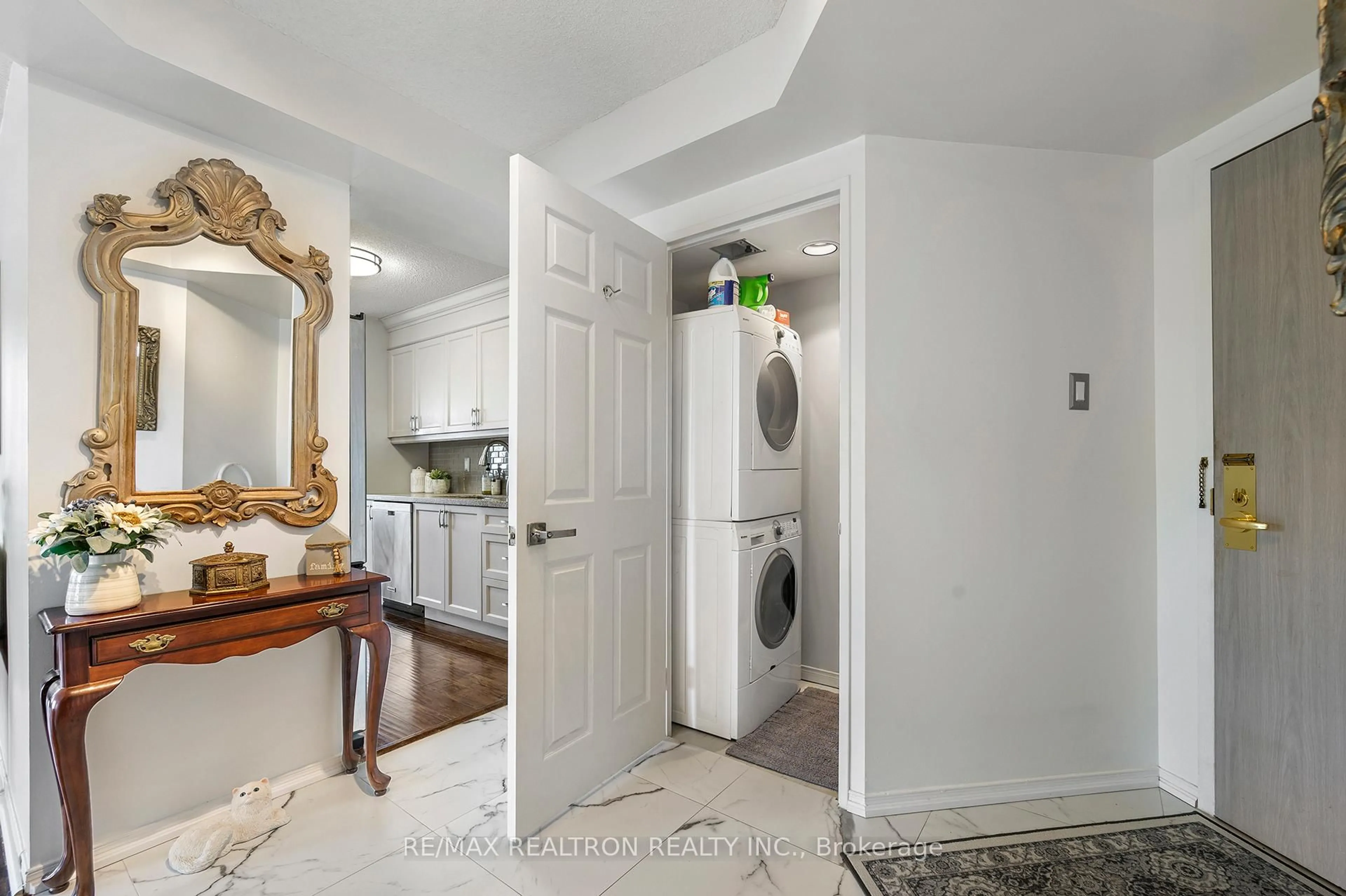 Laundry room for 2155 Burnhamthorpe Rd #603, Mississauga Ontario L5L 5P4