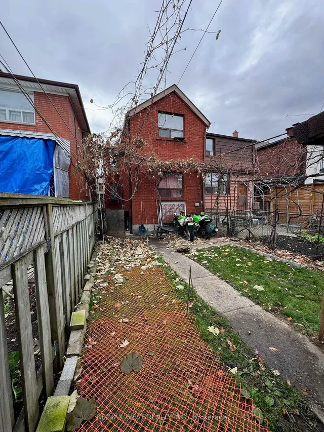 407 Concord Ave, Toronto 3