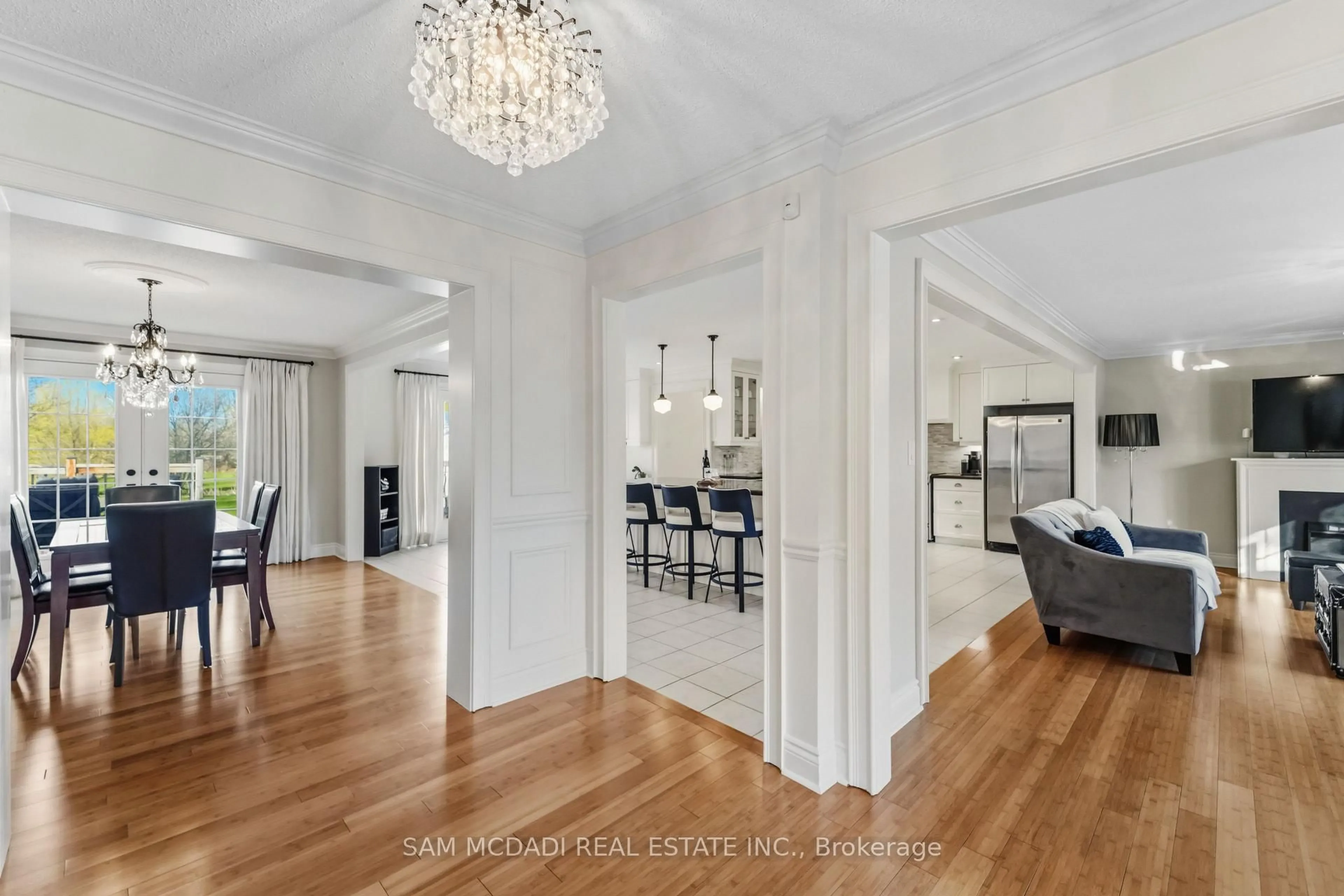Indoor entryway for 11269 Guelph Line, Milton Ontario L0P 1B0
