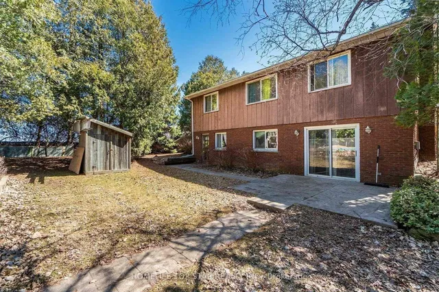 8733 Heritage Rd, Brampton 4