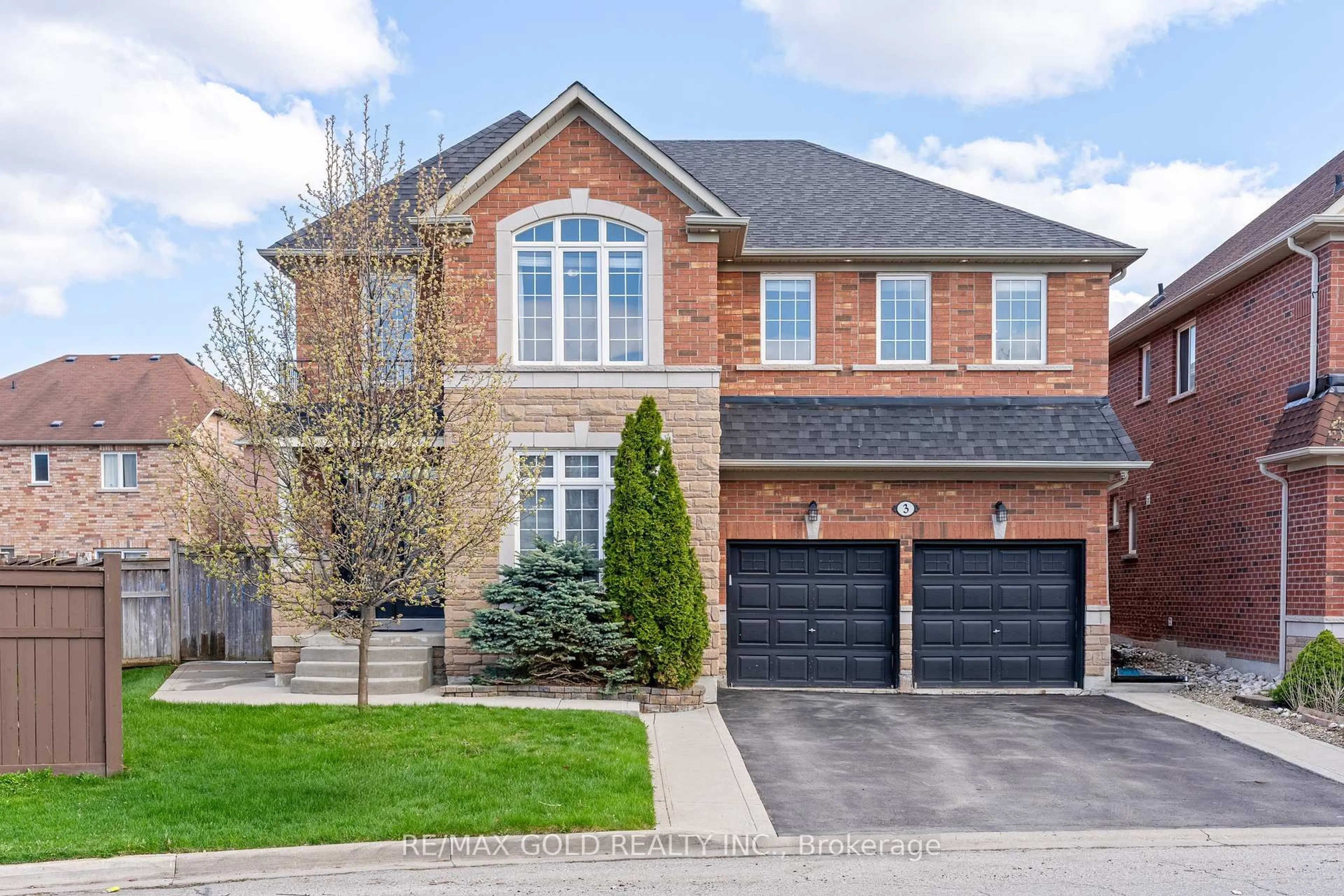 Home with brick exterior material, street for 3 Powell Dr, Brampton Ontario L6R 0K9