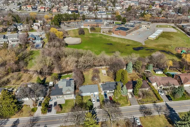 15 Pioneer Dr, Mississauga 2