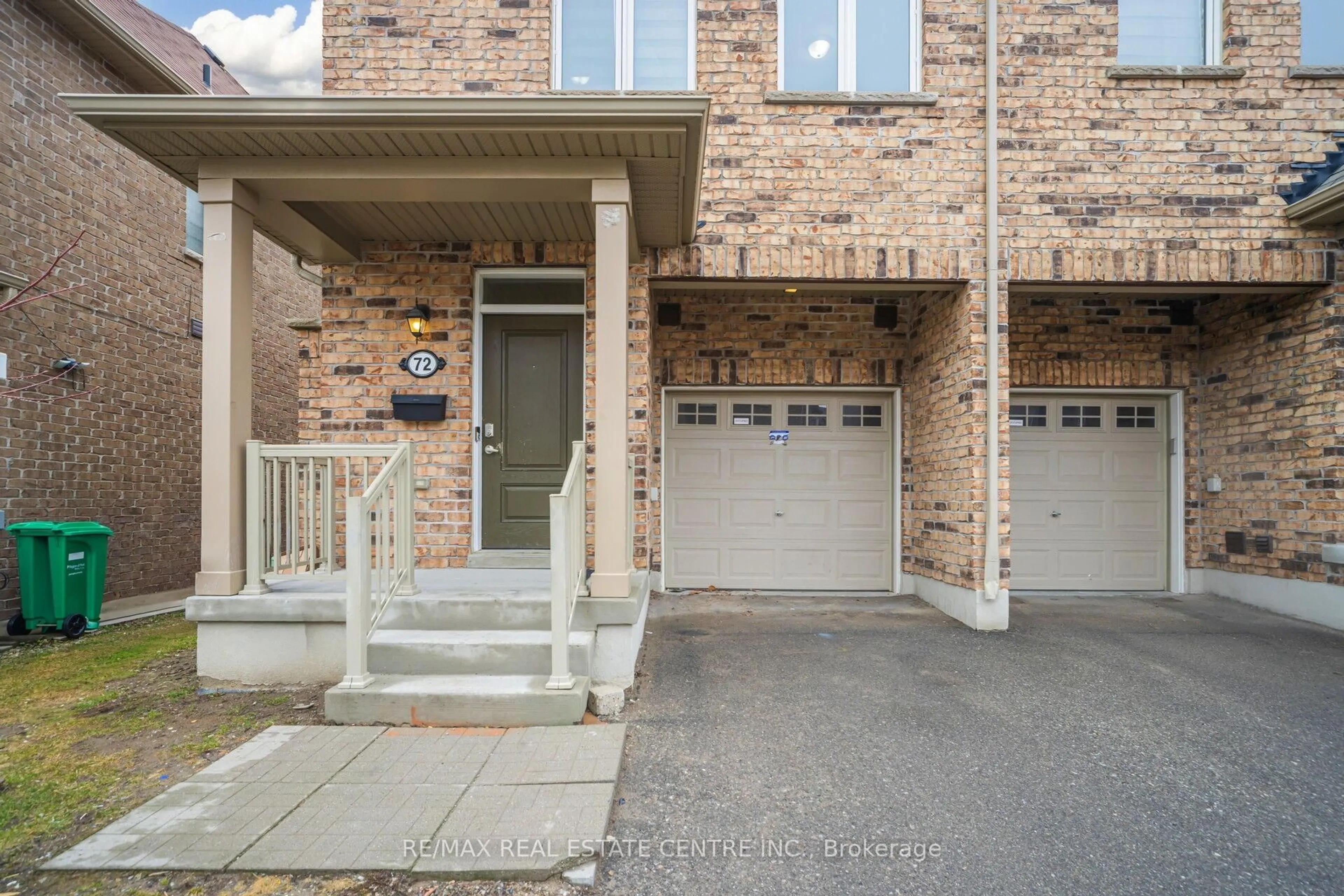 Unknown for 50 Edinburgh Dr #72, Brampton Ontario L6Y 1N9