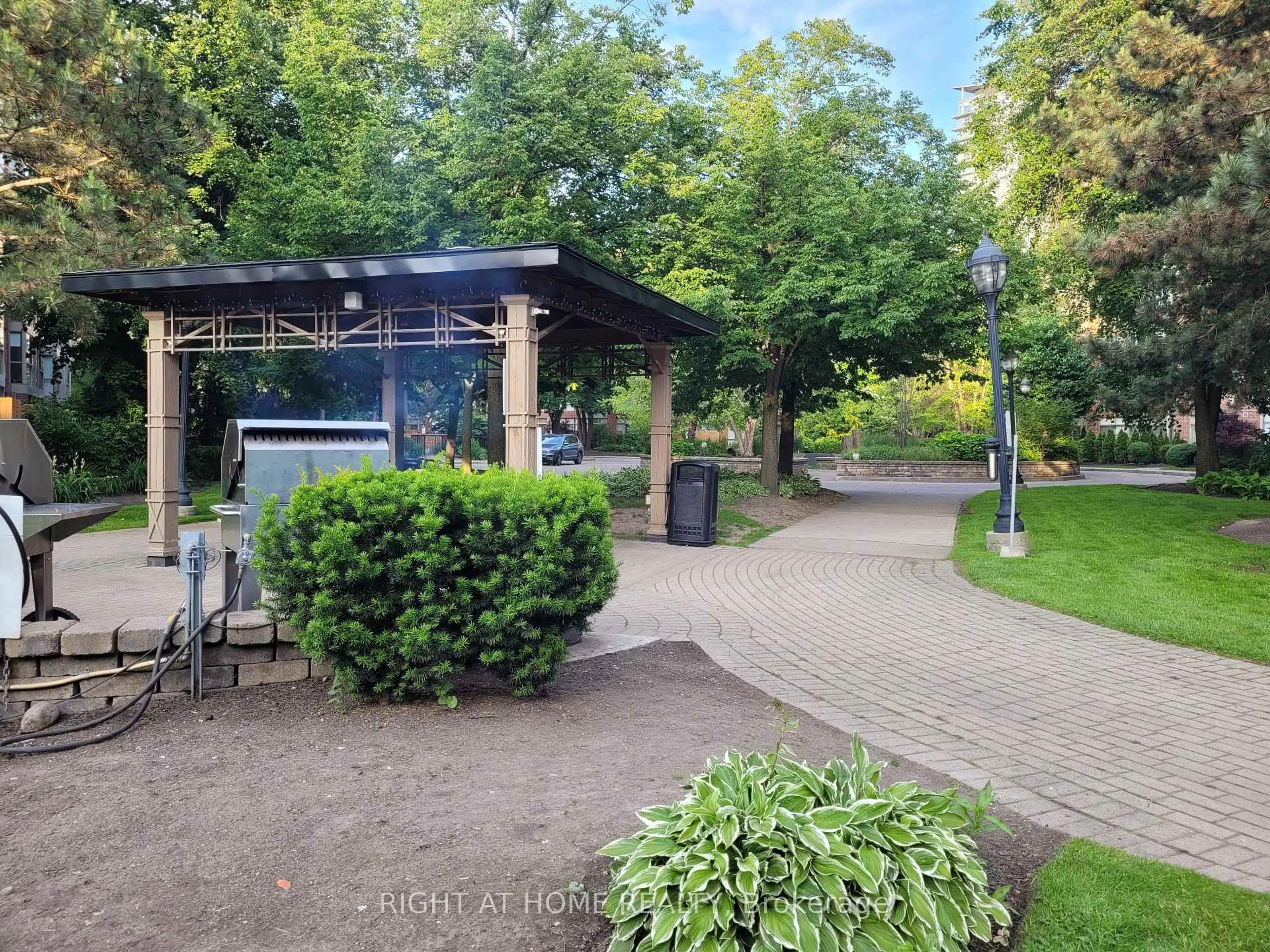 A pic from outside/outdoor area/front of a property/back of a property/a pic from drone, unknown for 22 Southport St #332, Toronto Ontario M6S 4Y9