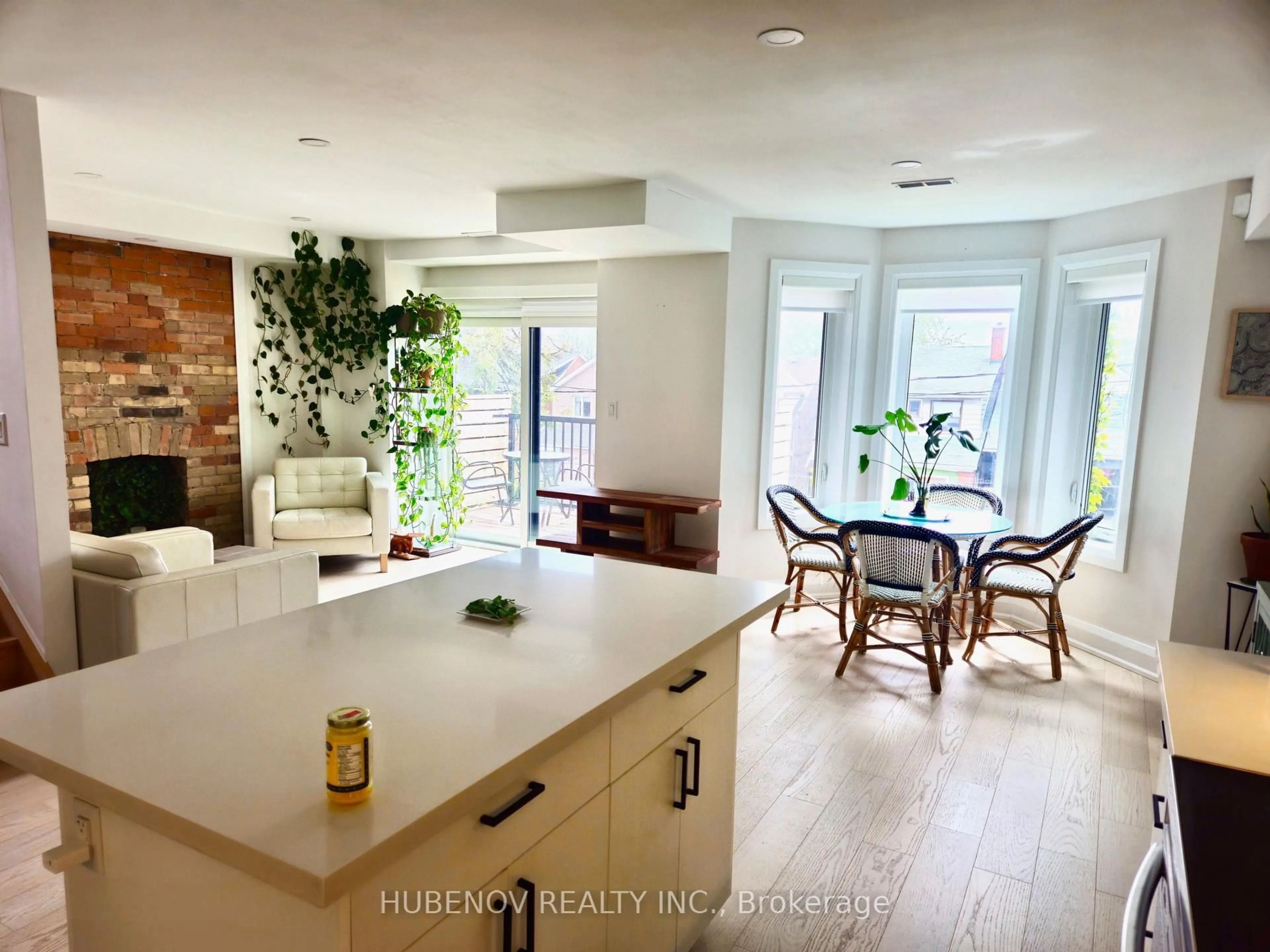 Open concept kitchen, unknown for 1535 Dufferin St, Toronto Ontario M6H 3L5