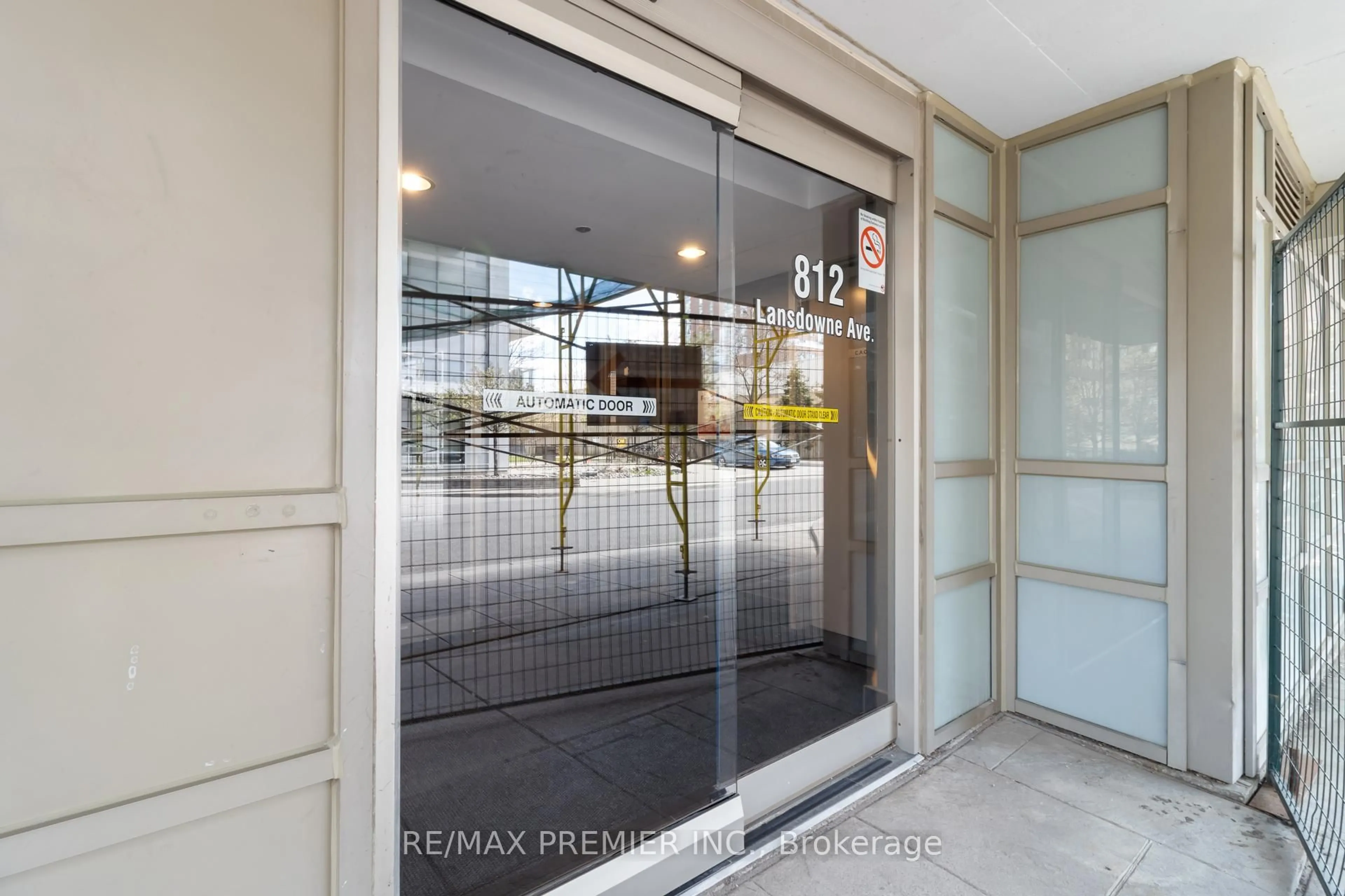 Unknown for 812 Lansdowne Ave #1011, Toronto Ontario M6H 4K6