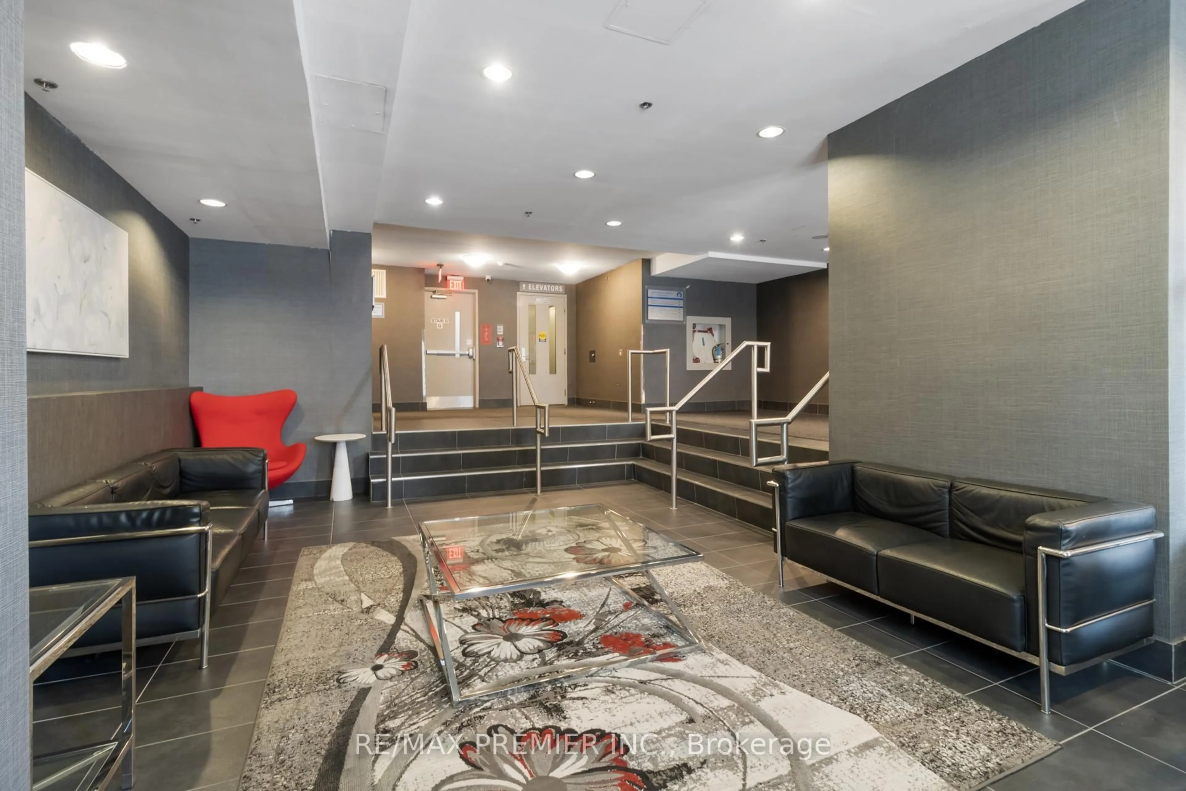Lobby for 812 Lansdowne Ave #1011, Toronto Ontario M6H 4K6
