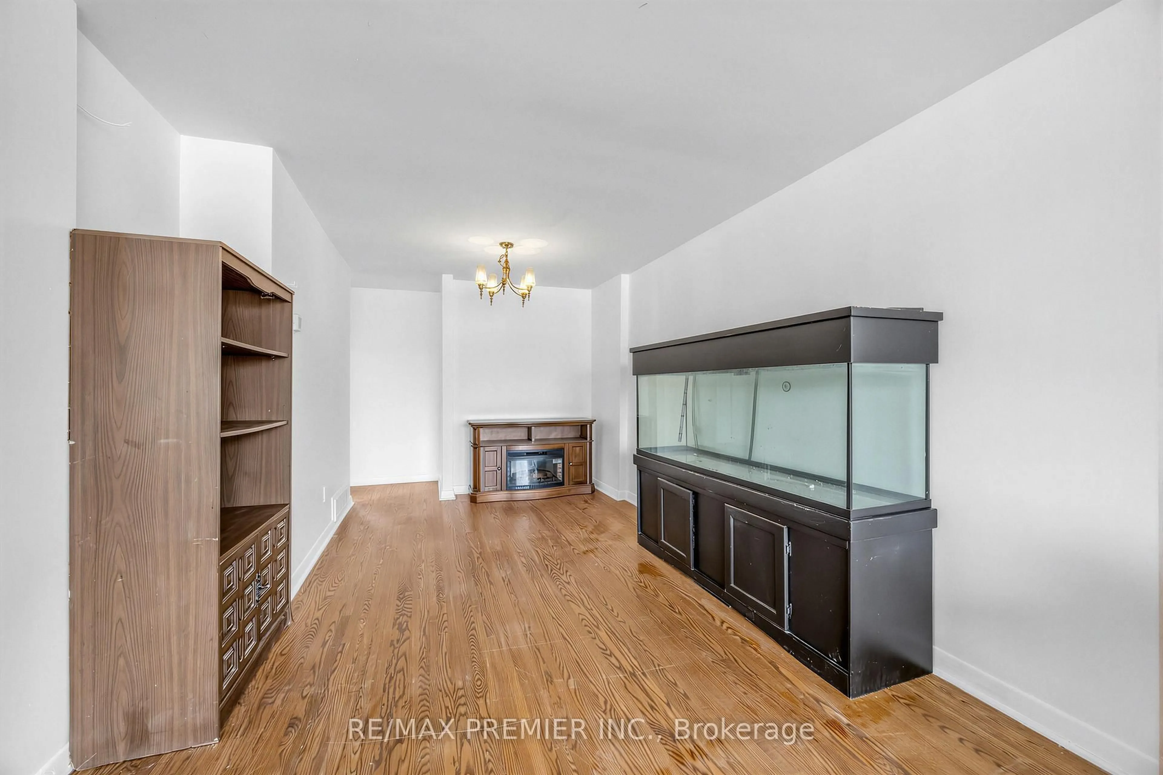 Living room with furniture, unknown for 126 Langden Ave, Toronto Ontario M6N 2L5