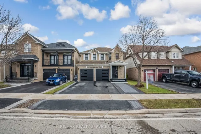 359 Edenbrook Hill Dr, Brampton 2