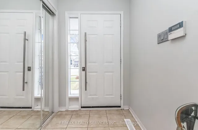 359 Edenbrook Hill Dr, Brampton 5