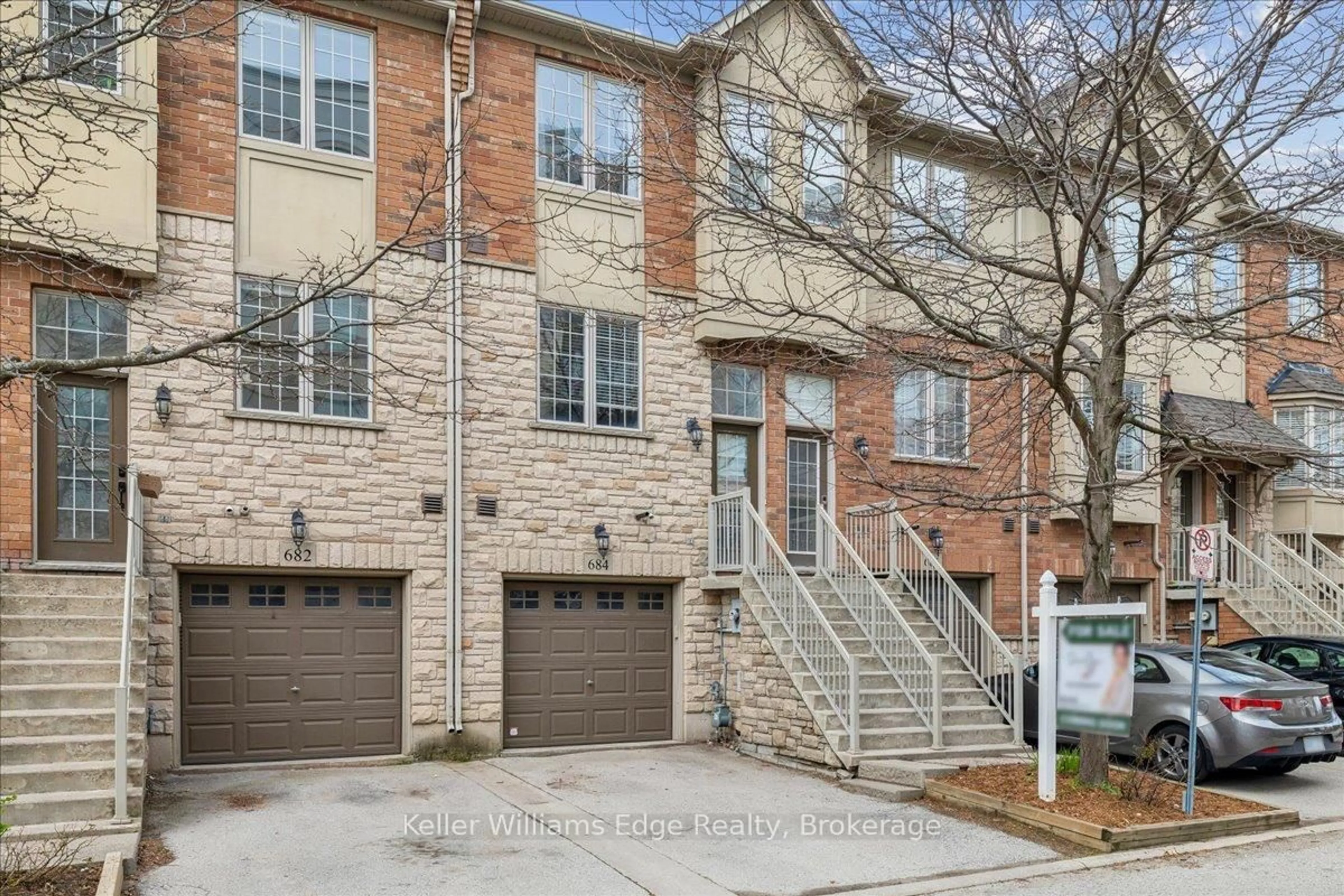 Home with brick exterior material, street for 684 SUMMERS Common, Burlington Ontario L7L 0A5