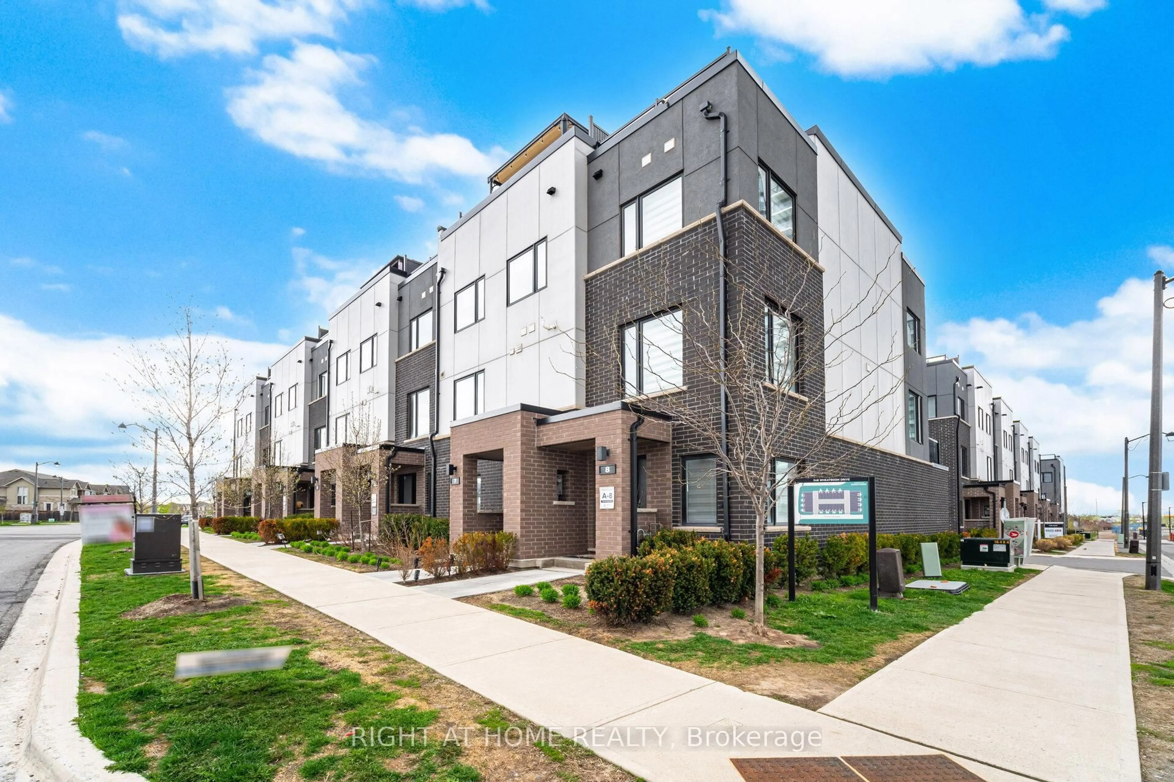 Unknown for 348 Wheat Boom Dr #6, Oakville Ontario L6H 3V6
