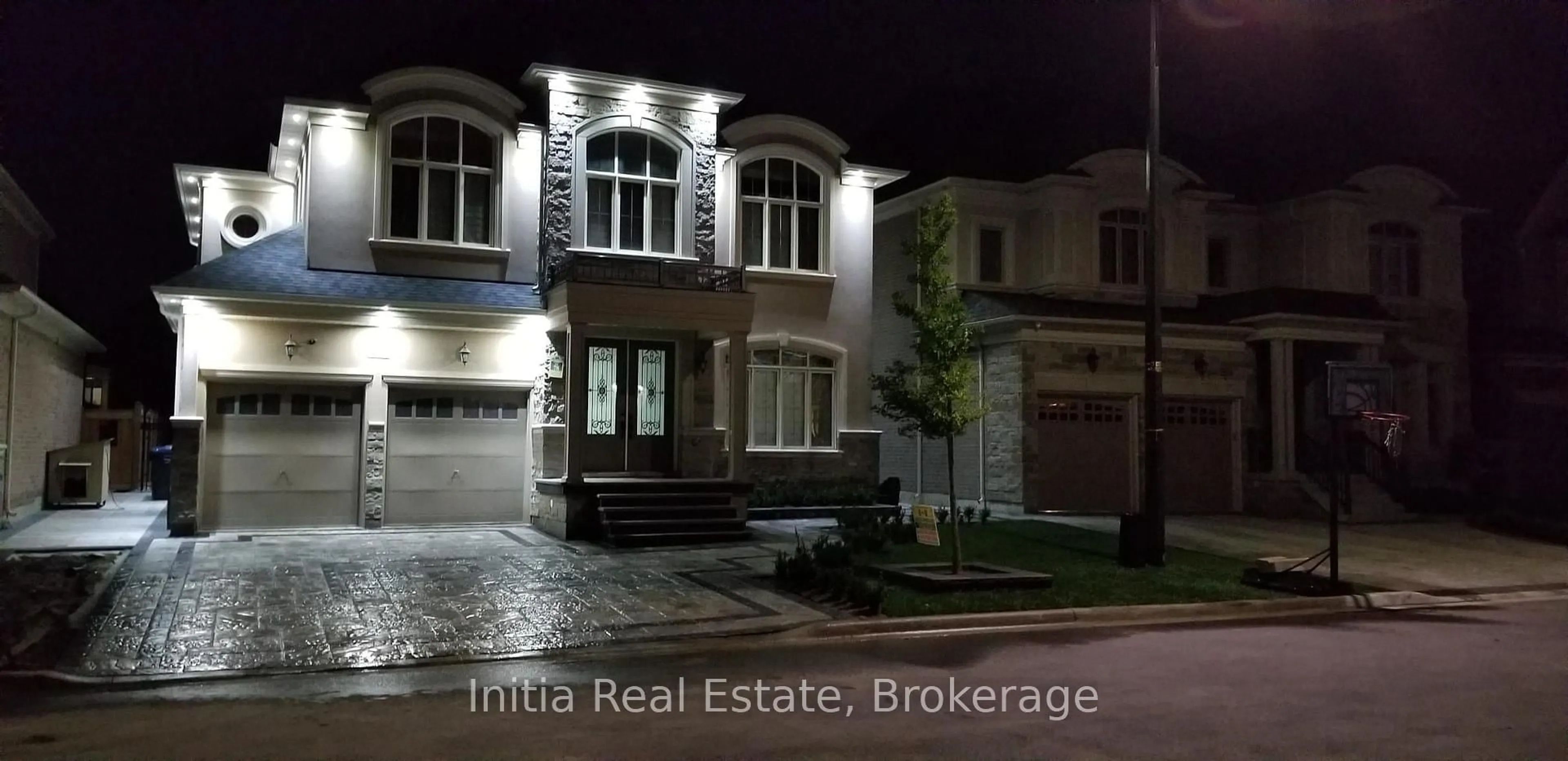 Unknown for 12 Erintown Cres, Brampton Ontario L6P 4H2