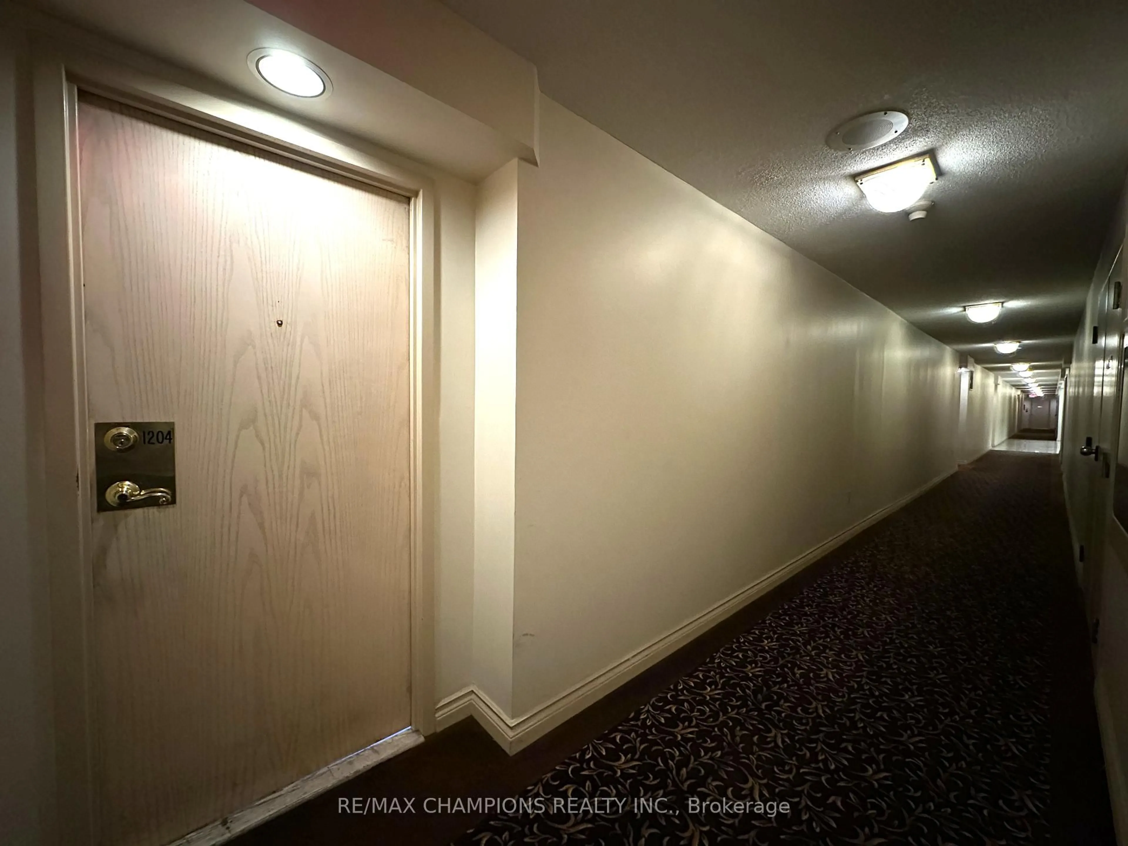 A pic of a room for 400 Webb Dr #1204, Mississauga Ontario L5B 3Z7