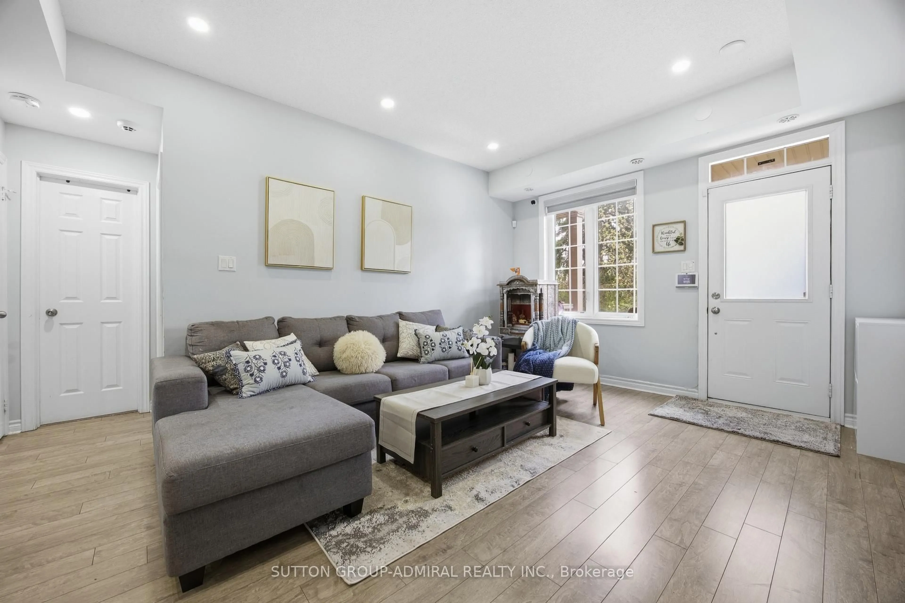 Living room with furniture, unknown for 180 Howden Blvd #56, Brampton Ontario L6S 0E6