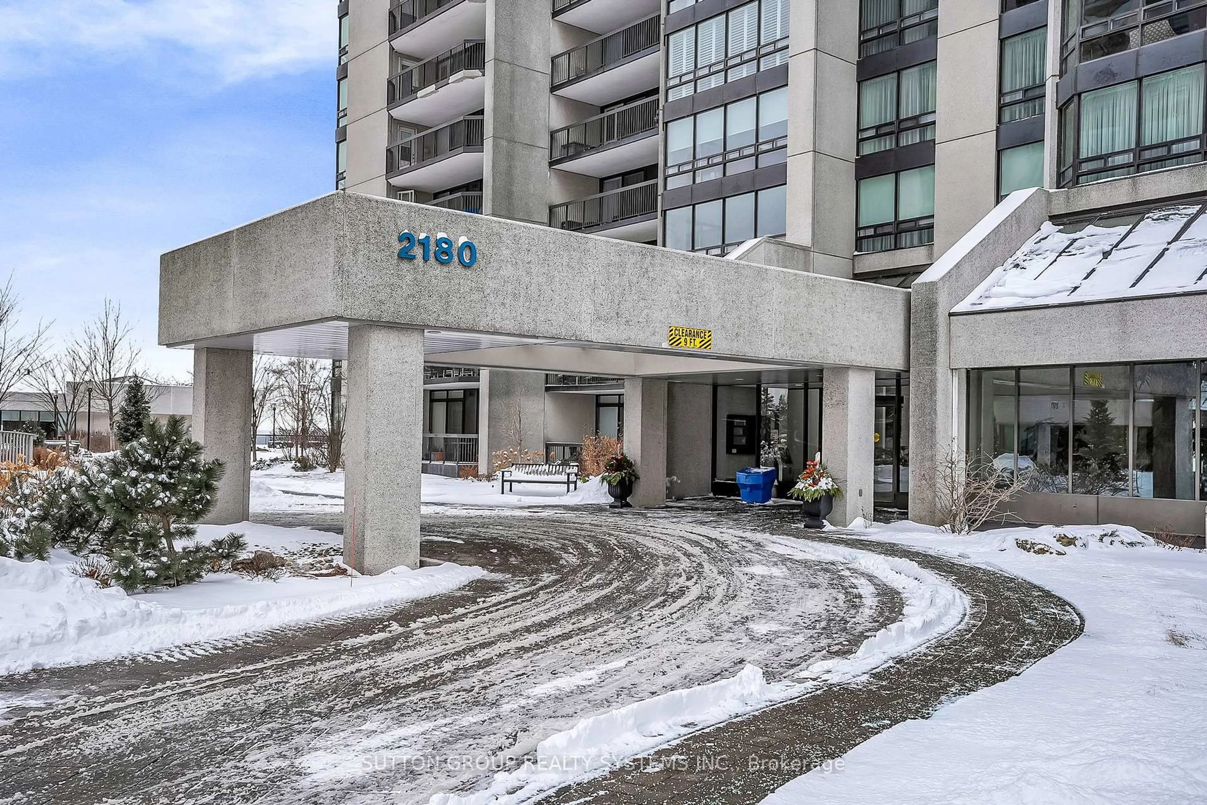 Unknown for 2180 Marine Dr #501, Oakville Ontario L6L 5V2