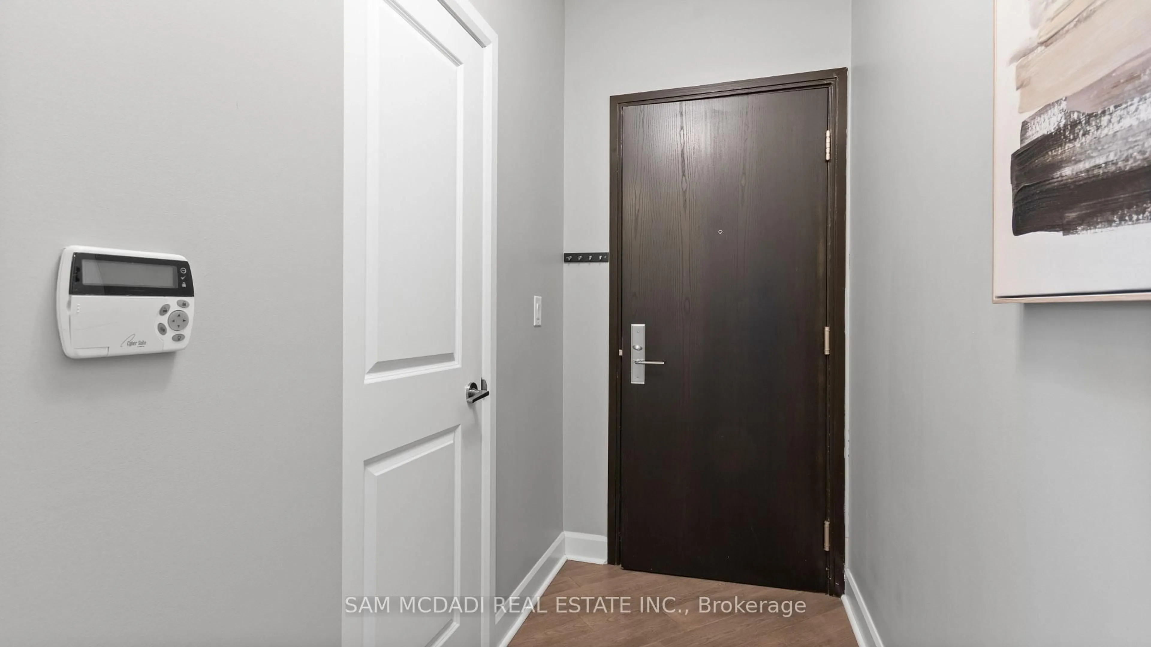 Indoor entryway for 80 Absolute Ave #1805, Mississauga Ontario L4Z 0A5