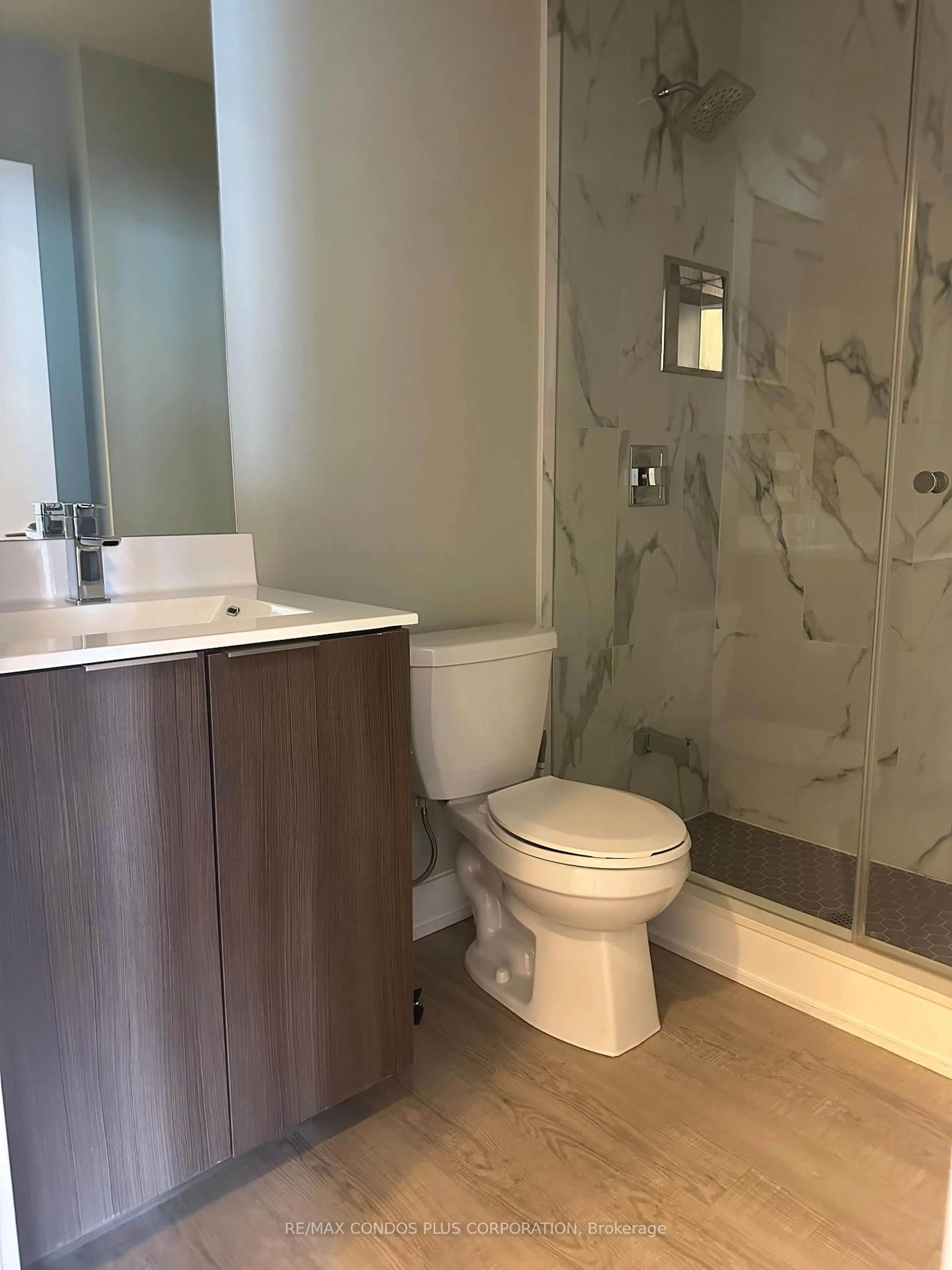 Standard bathroom, unknown for 30 Shore Breeze Dr #6206, Toronto Ontario M8V 0J1