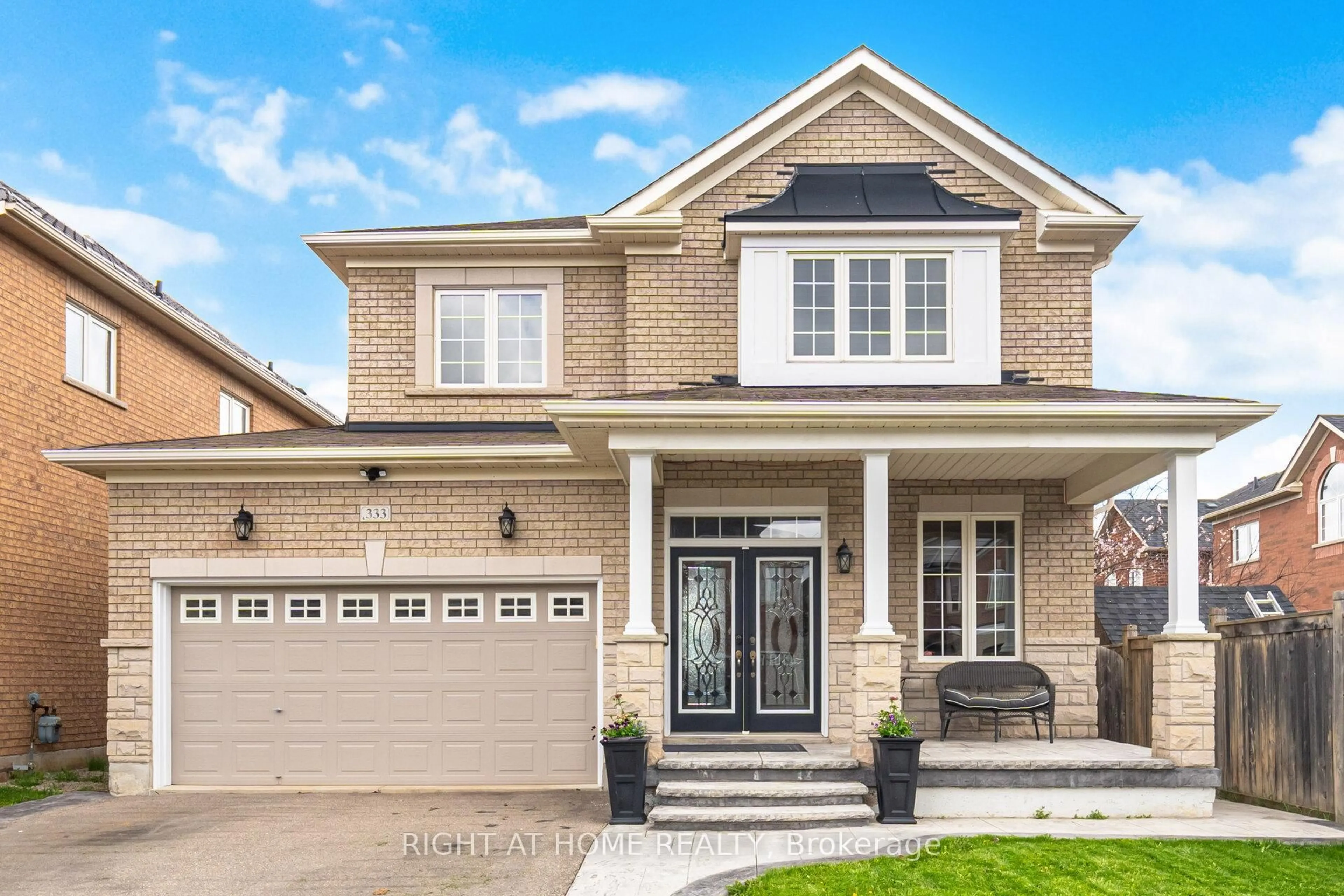 Home with brick exterior material, street for 333 Sunny Meadow Blvd, Brampton Ontario L6R 0E9