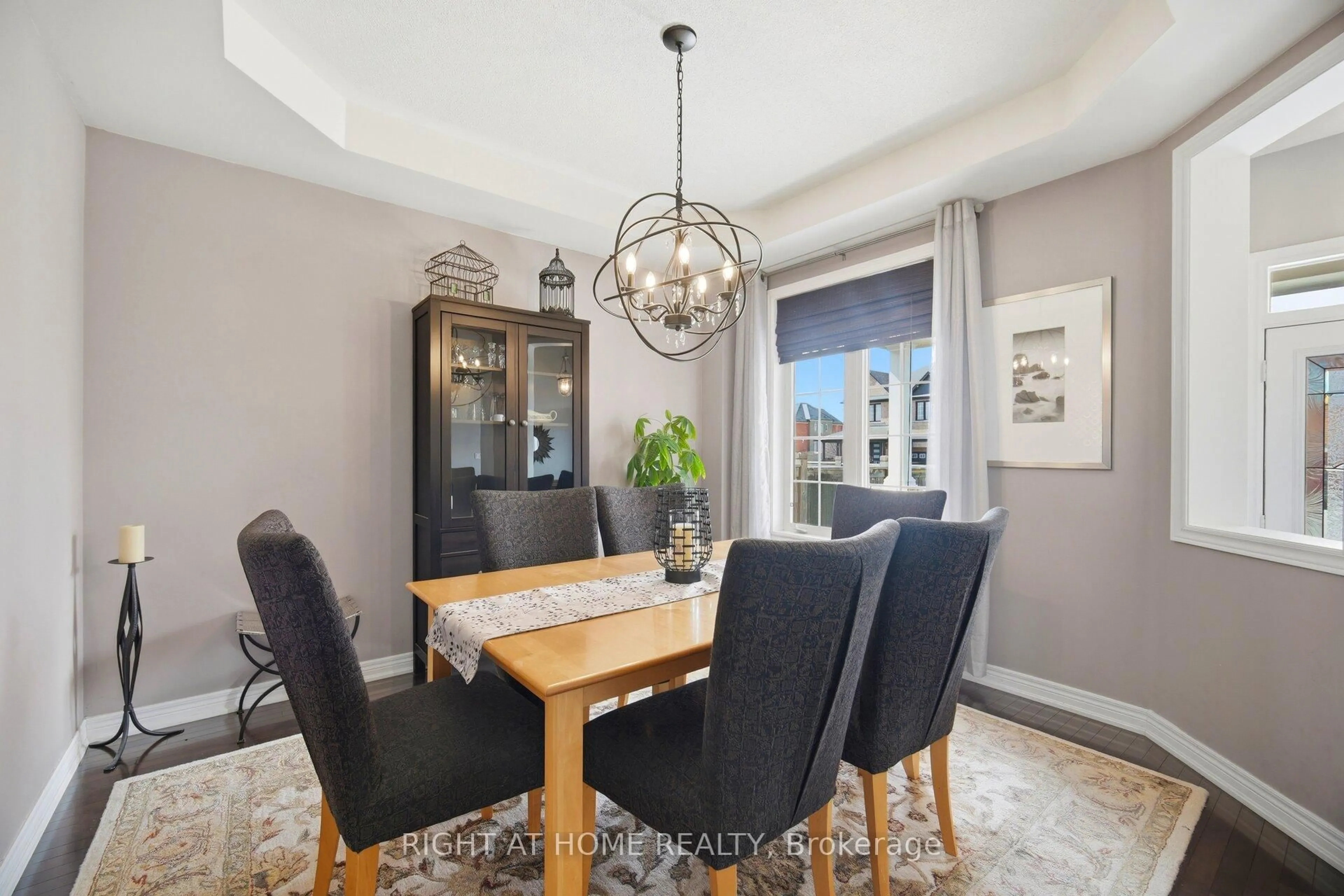 Dining room, unknown for 333 Sunny Meadow Blvd, Brampton Ontario L6R 0E9