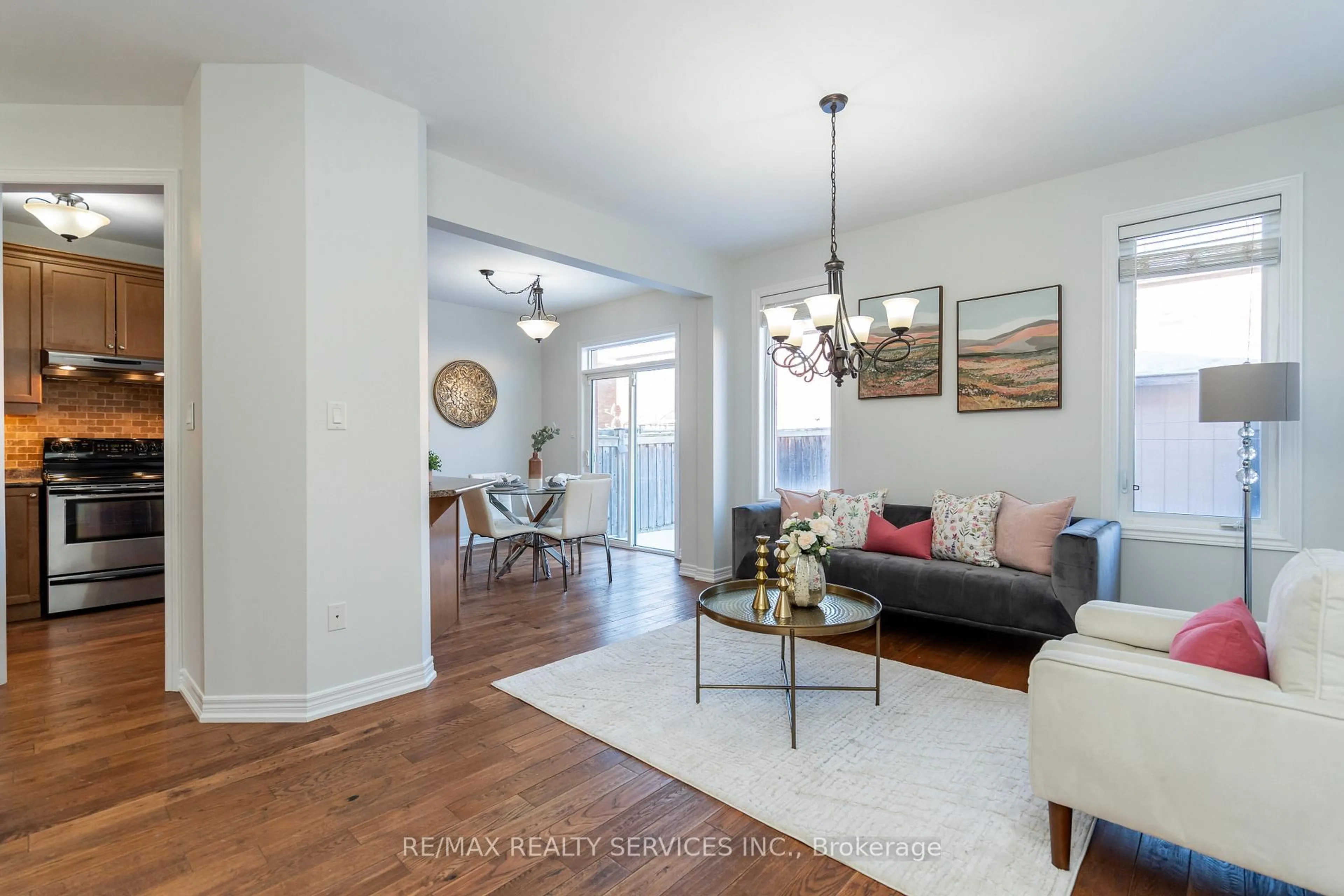 Living room with furniture, unknown for 112 Amaranth Cres, Brampton Ontario L7A 0L5