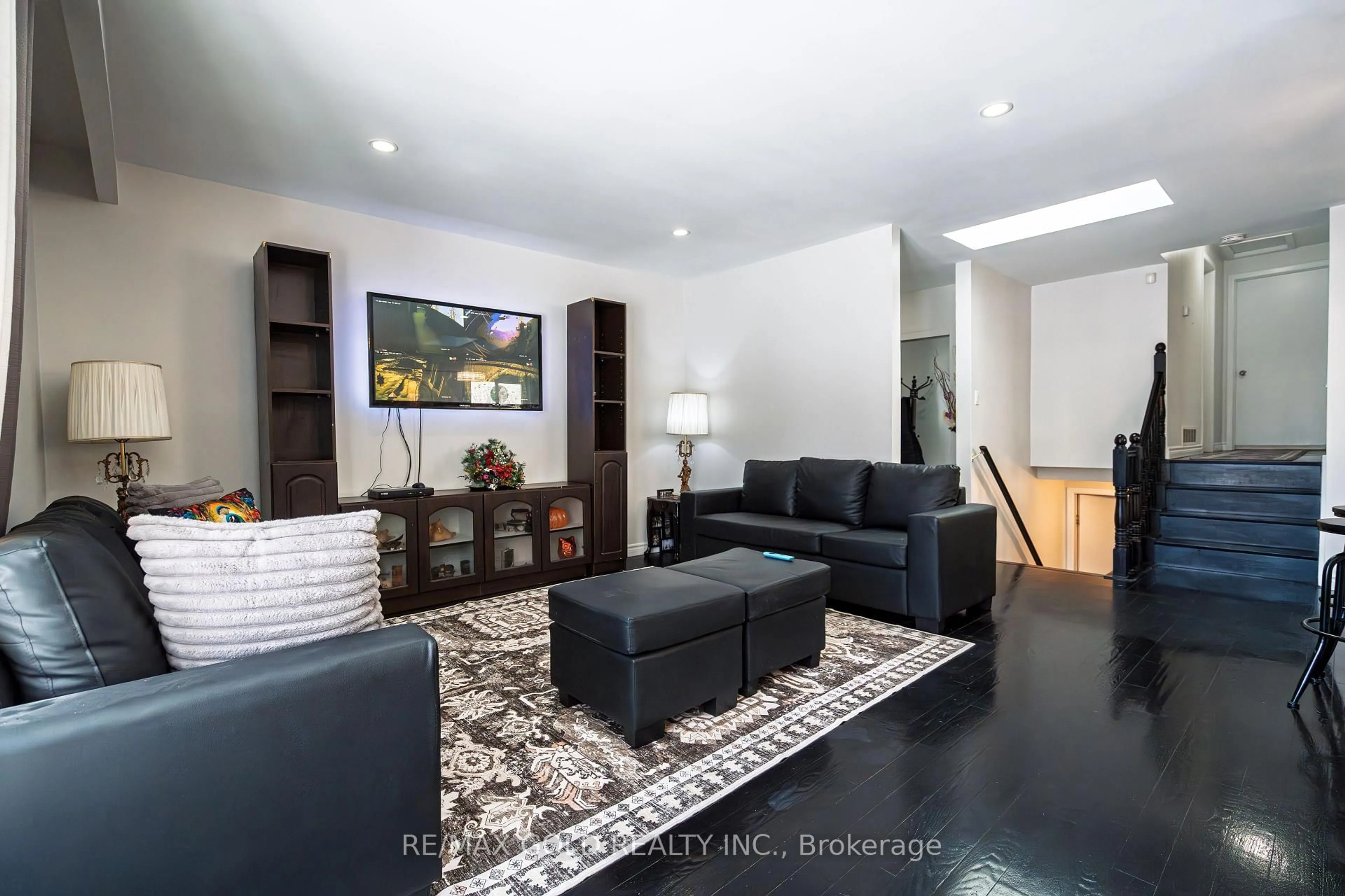Living room with furniture, unknown for 46 Elgin Dr, Brampton Ontario L6Y 1A8