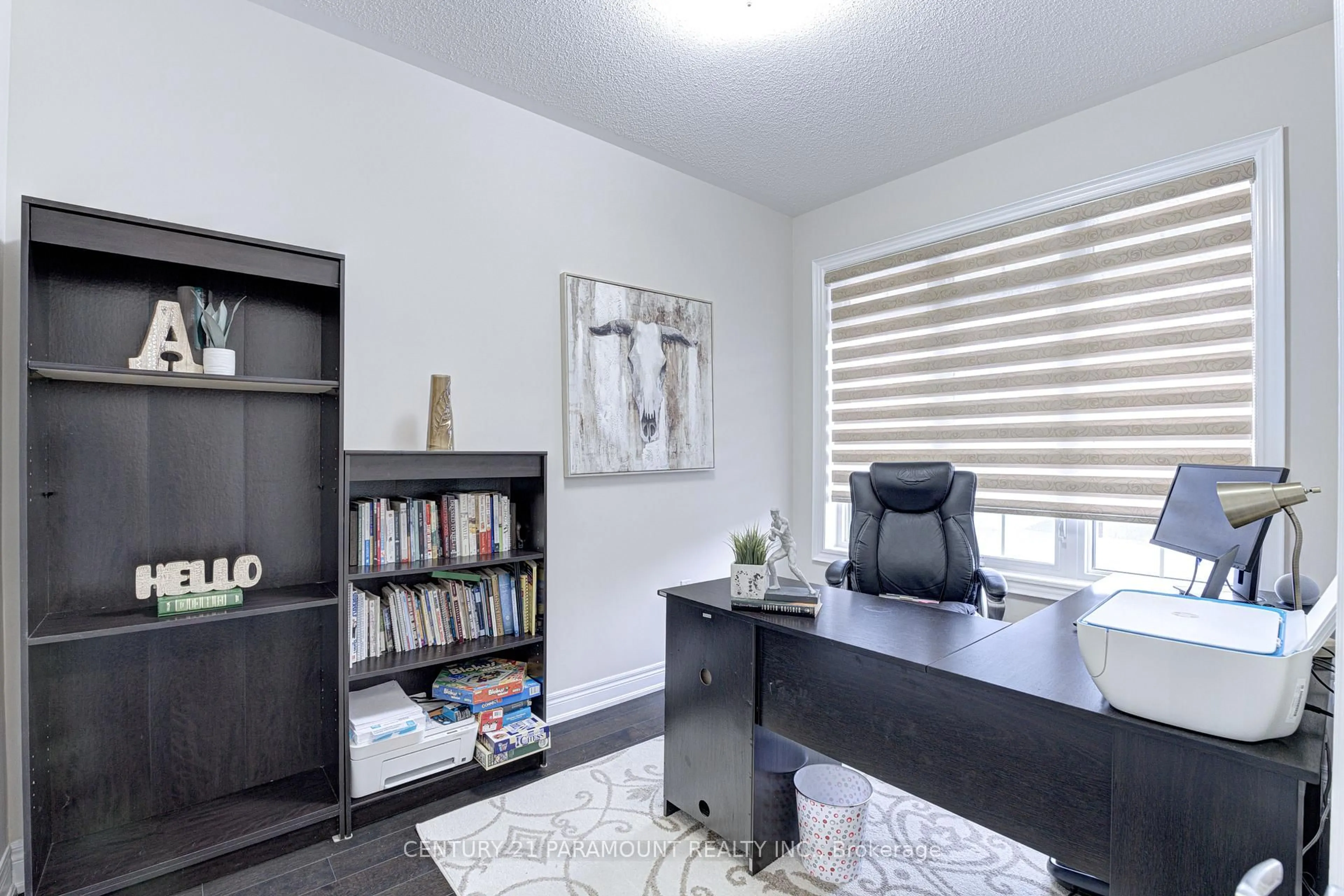 A pic of a room for 563 Dougall Ave, Caledon Ontario L7C 3Z4