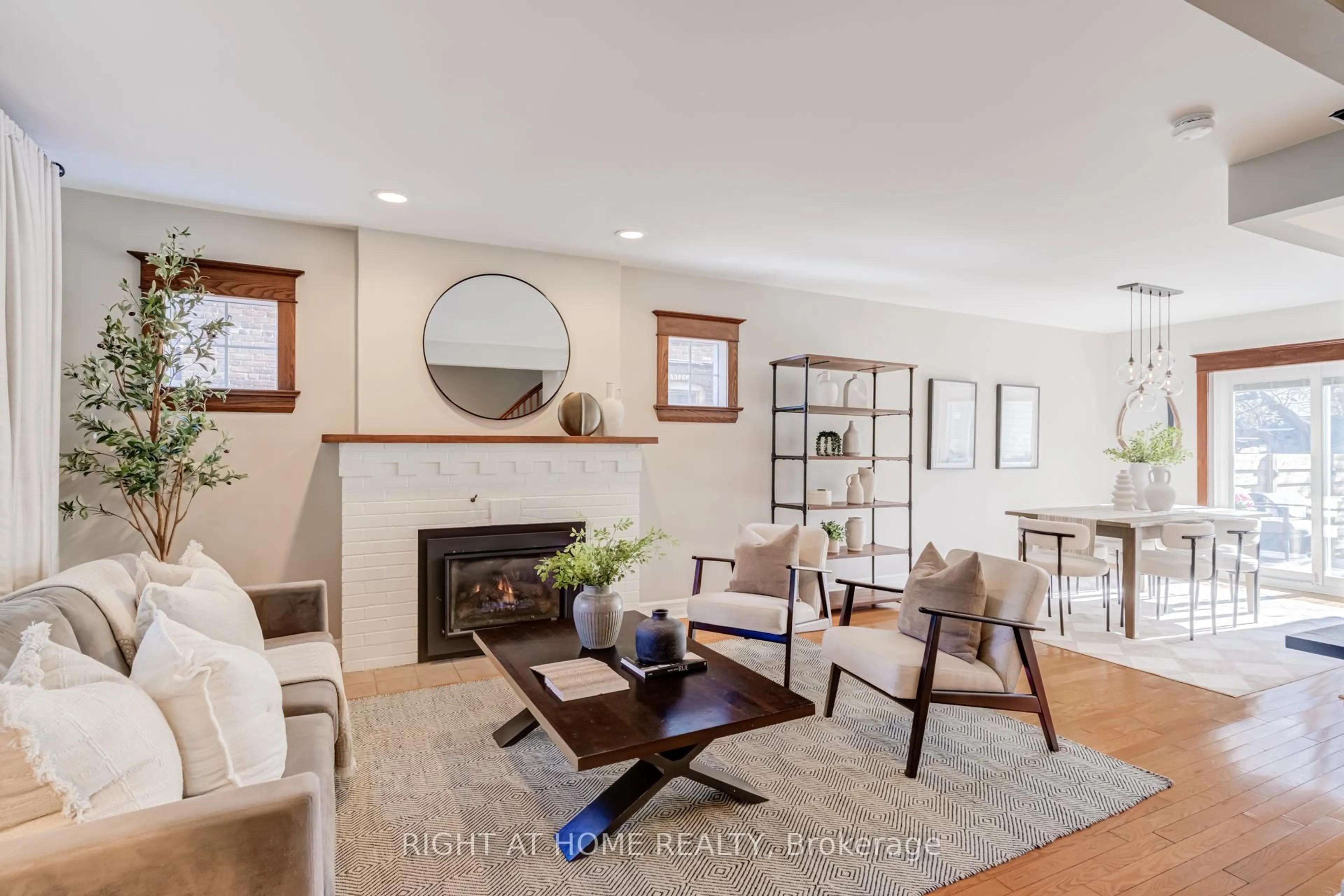 Living room with furniture, unknown for 82 Ninth St, Toronto Ontario M8V 3E4