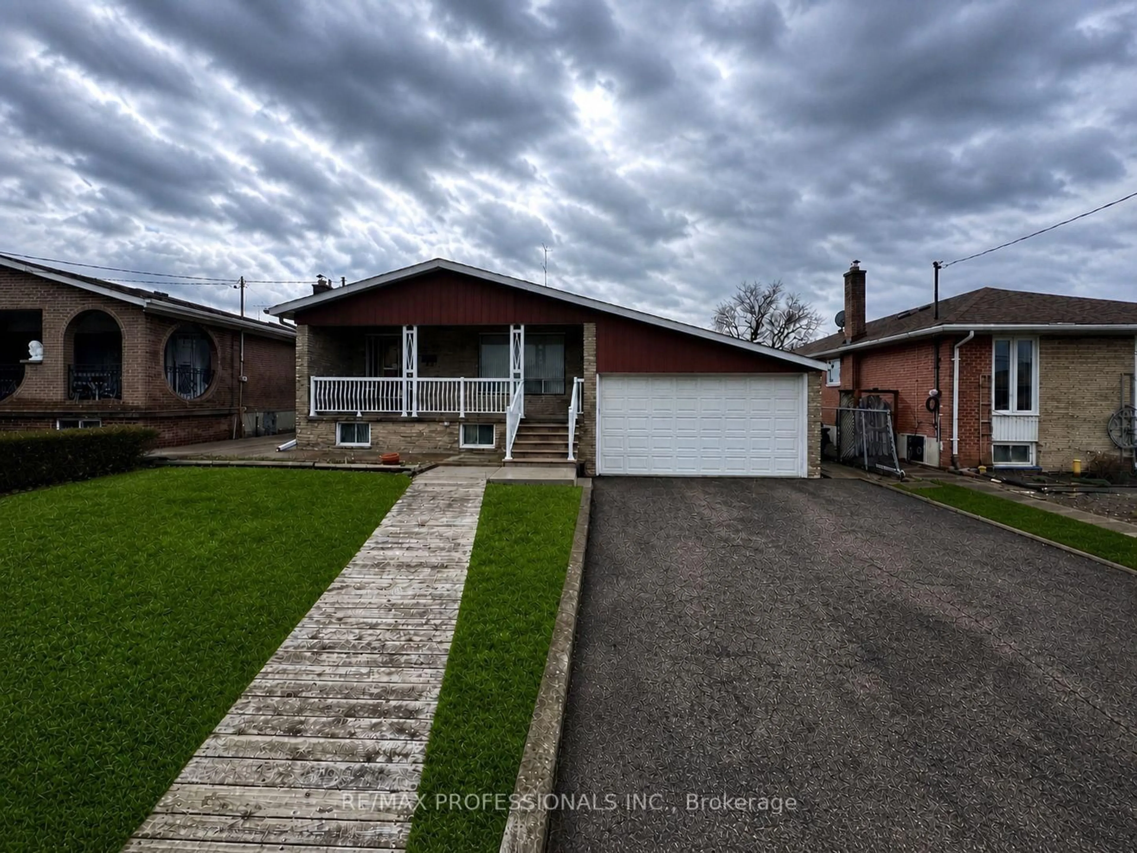 Unknown for 83 Spenvalley Dr, Toronto Ontario M3L 1Z2