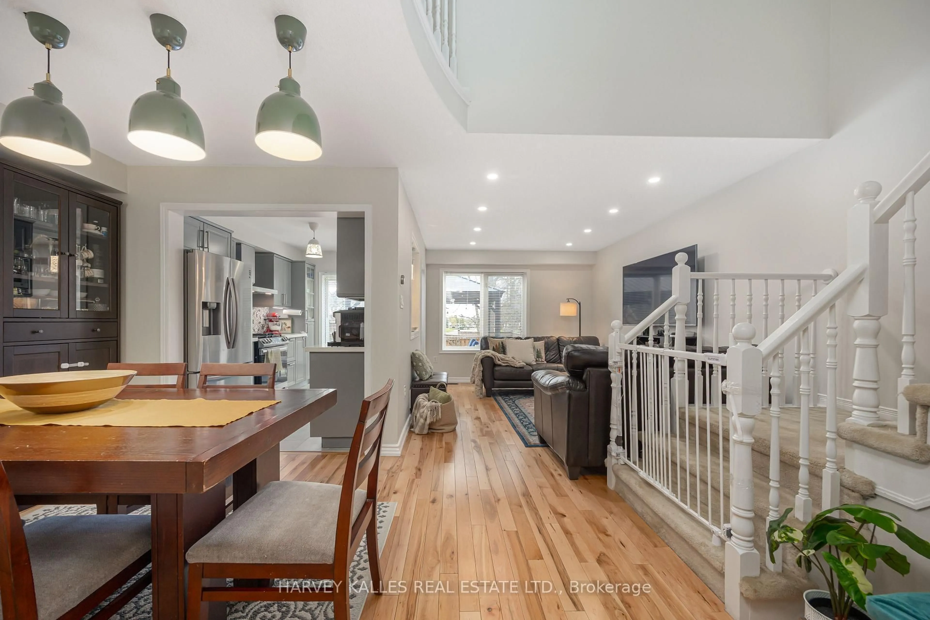 Open concept kitchen, unknown for 4108 Kryzan Dr, Burlington Ontario L7M 4Z5