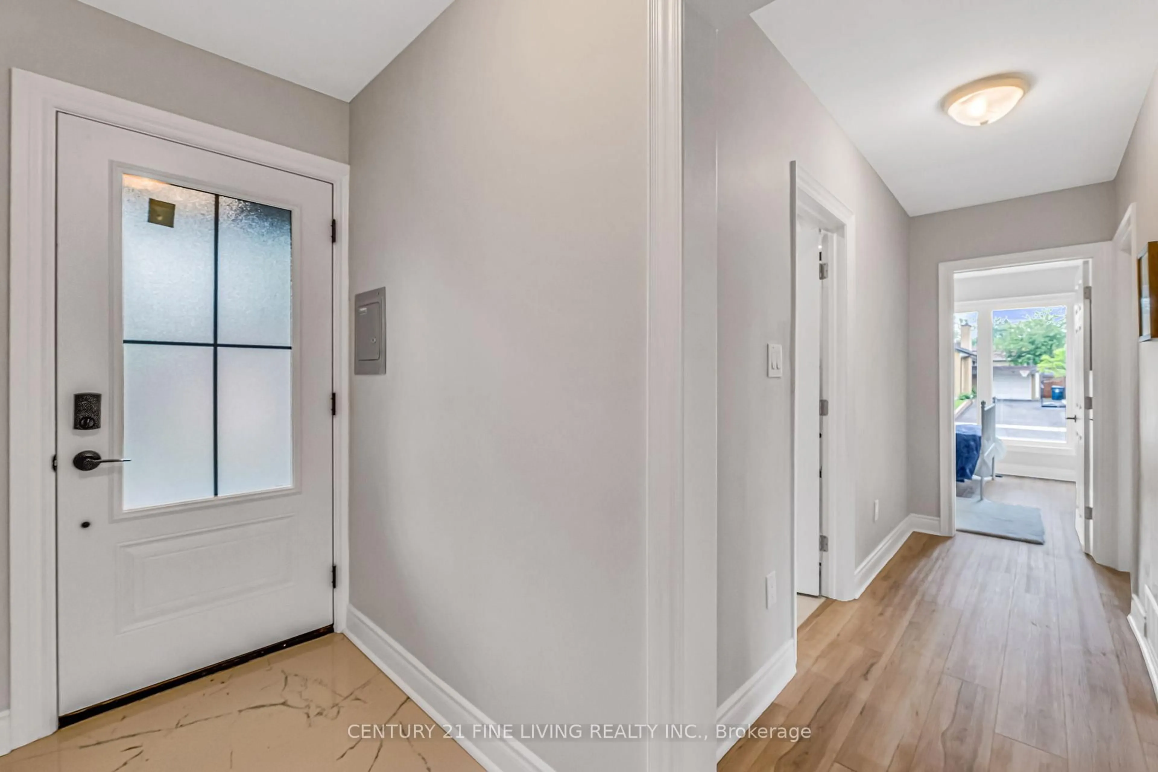 Indoor entryway for 46 Rossburn Dr, Toronto Ontario M9C 2P8