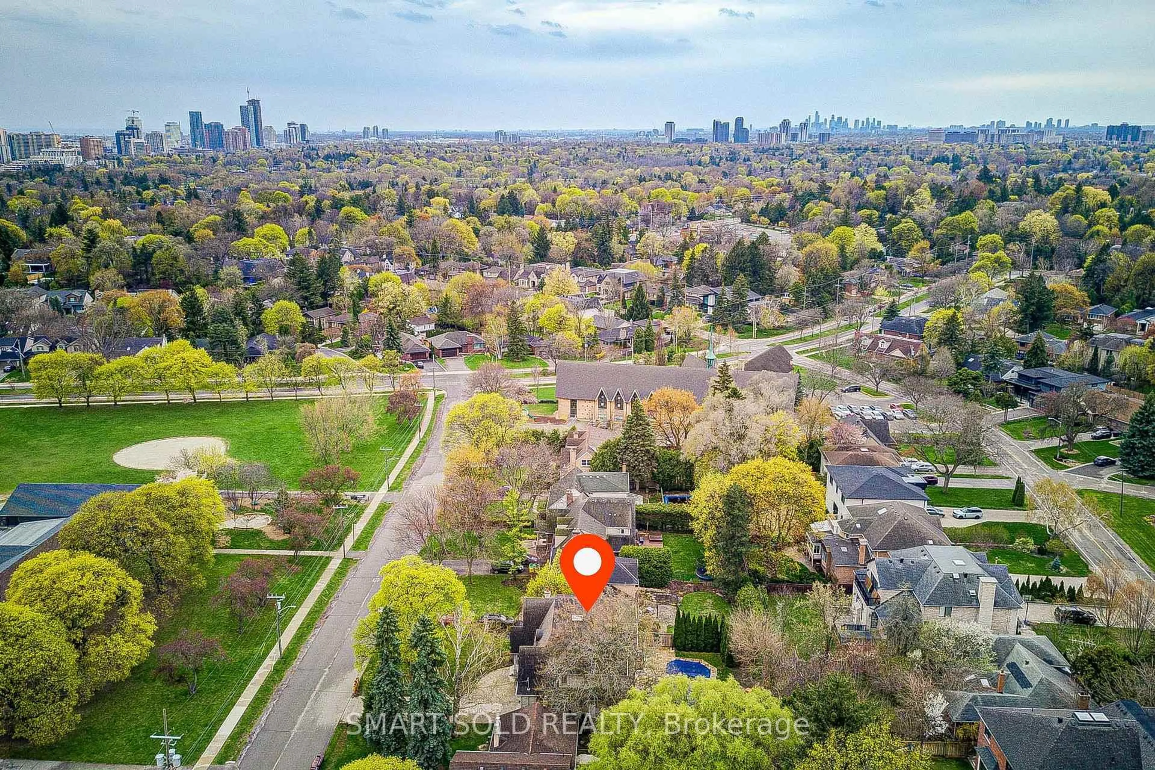 A pic from outside/outdoor area/front of a property/back of a property/a pic from drone, street for 70 Hartfield Rd, Toronto Ontario M9A 3E2