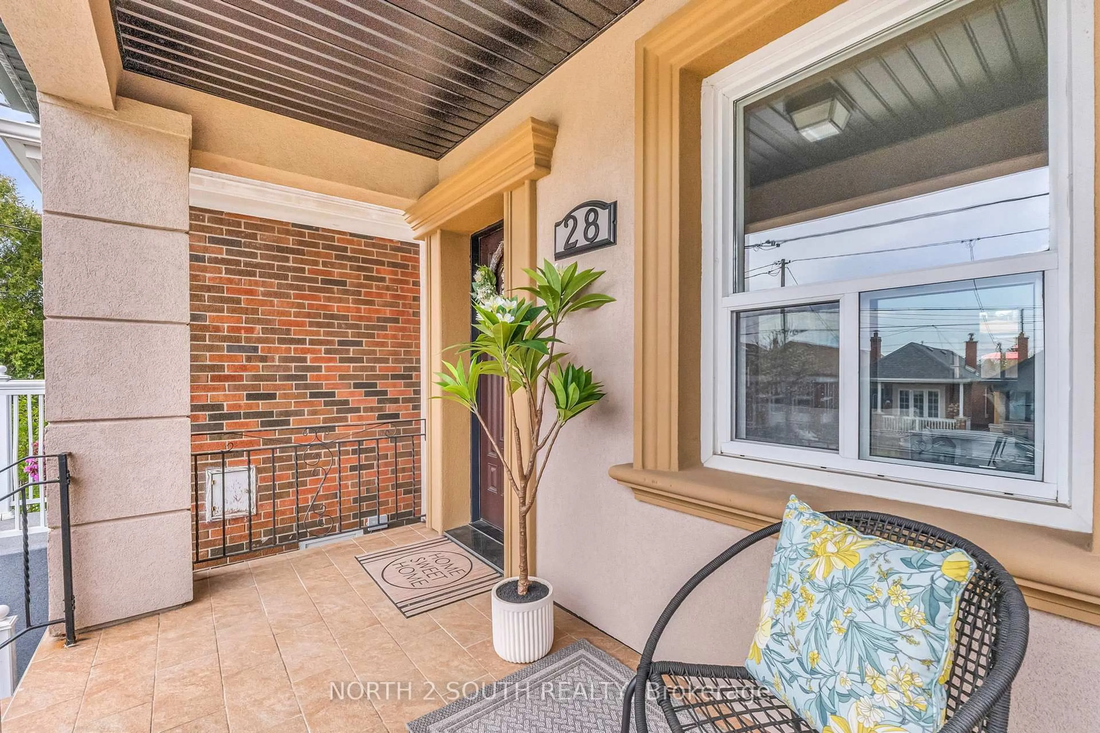Unknown for 28 Teignmouth Ave, Toronto Ontario M6E 1S7