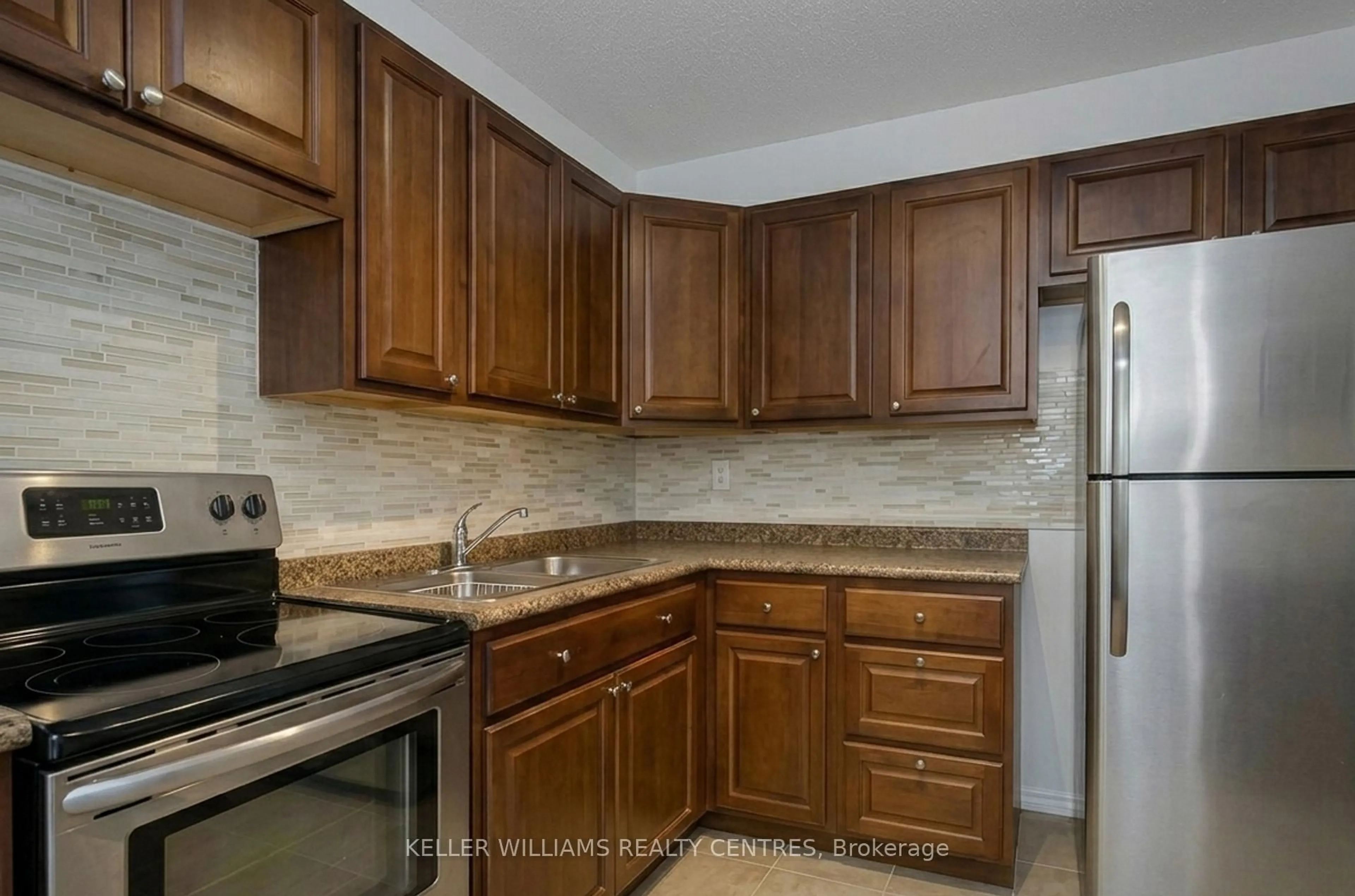 Standard kitchen, unknown for 2001 Bonnymede Dr #102, Mississauga Ontario L5J 4H8