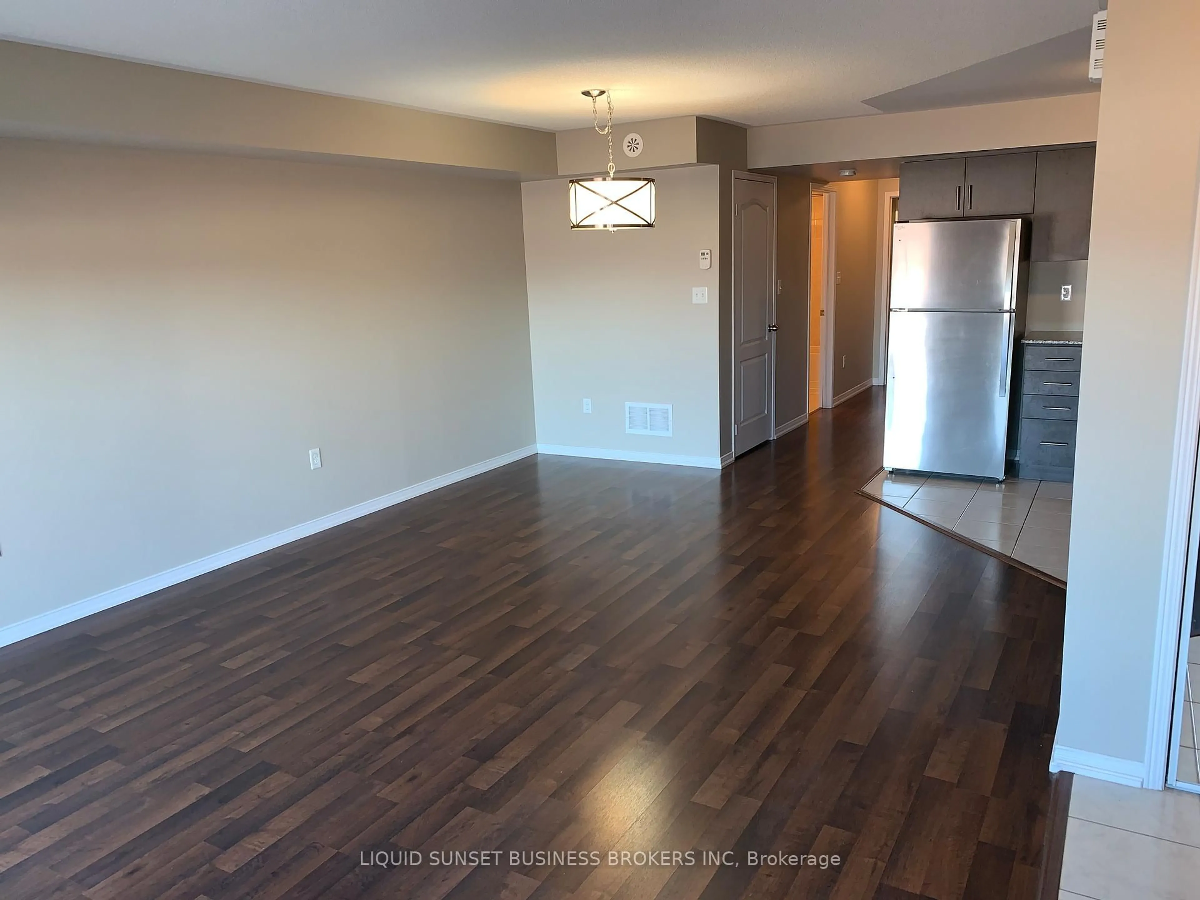 A pic of a room for 2504 Post Rd #4, Oakville Ontario L6H 0K1