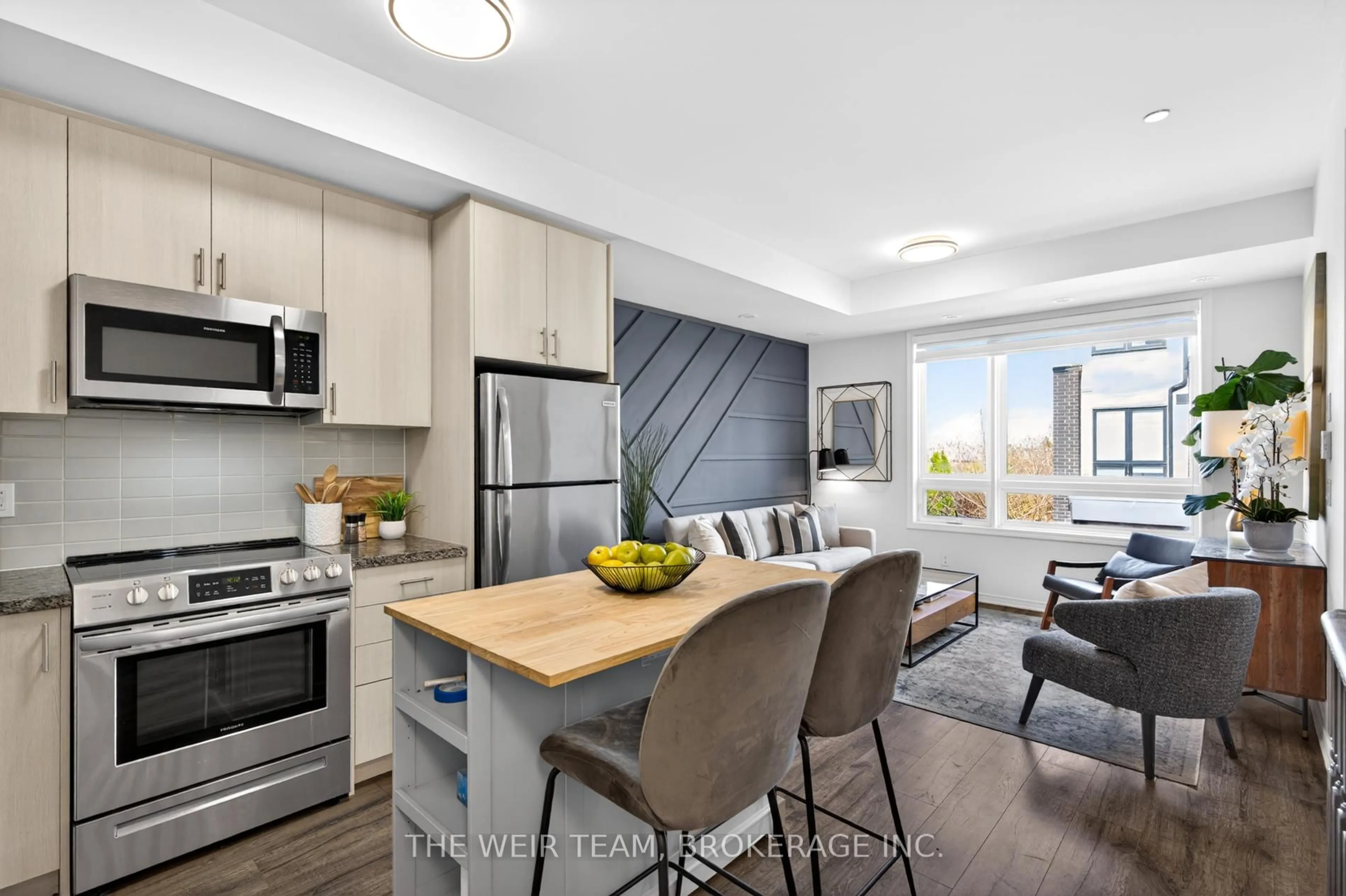 Open concept kitchen, unknown for 1120 Briar Hill Ave #308, Toronto Ontario M6B 0A9
