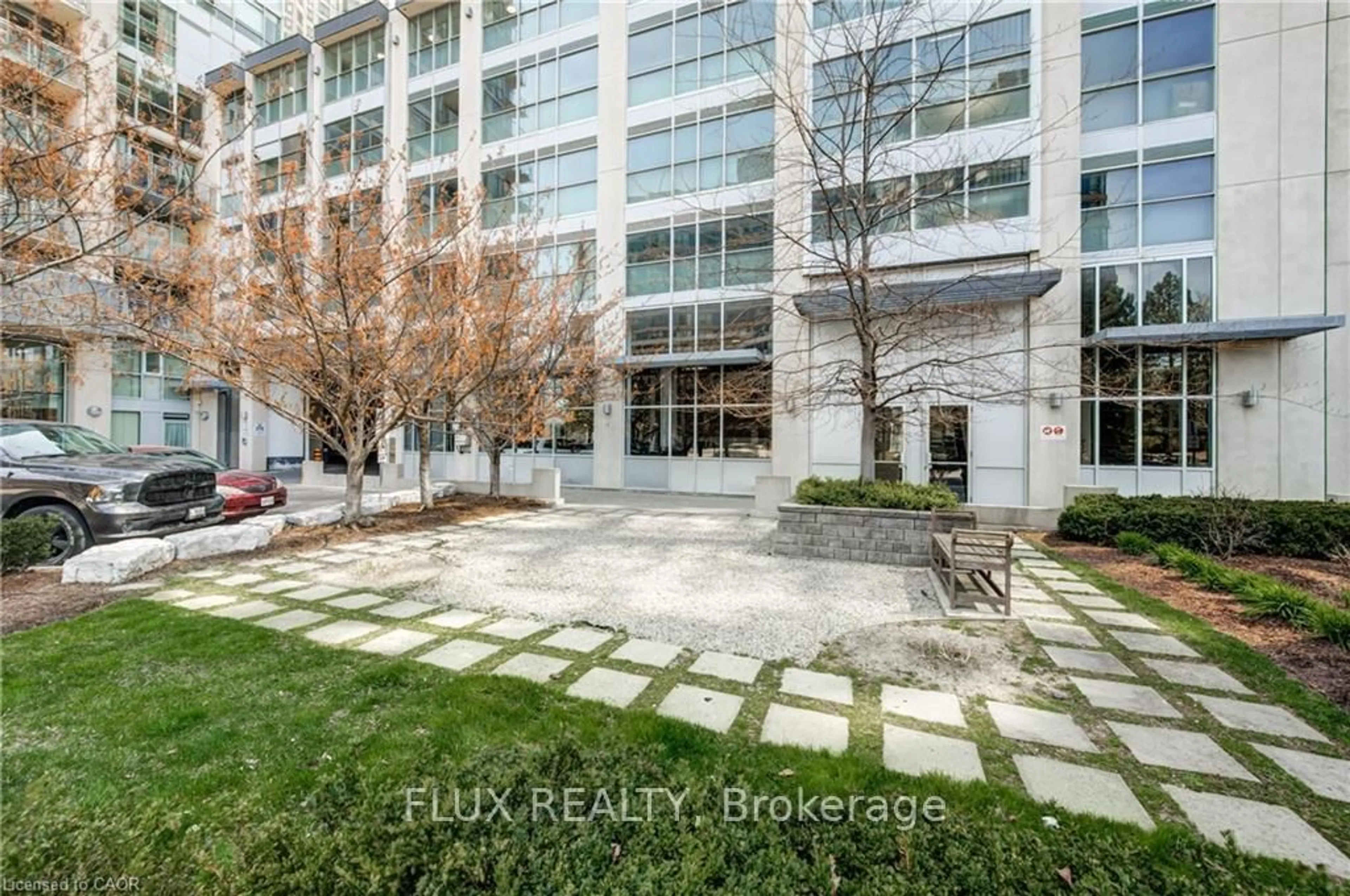 Indoor entryway for 225 Webb Dr #3104, Mississauga Ontario L5B 4P2