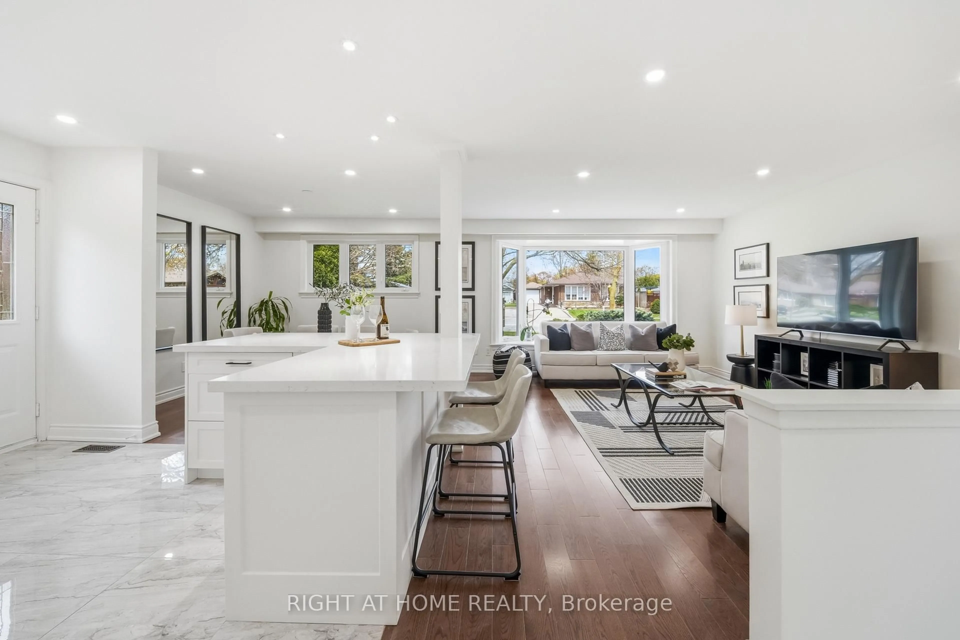 Open concept kitchen, ceramic/tile floor for 11 Farley Cres, Toronto Ontario M9R 2A5