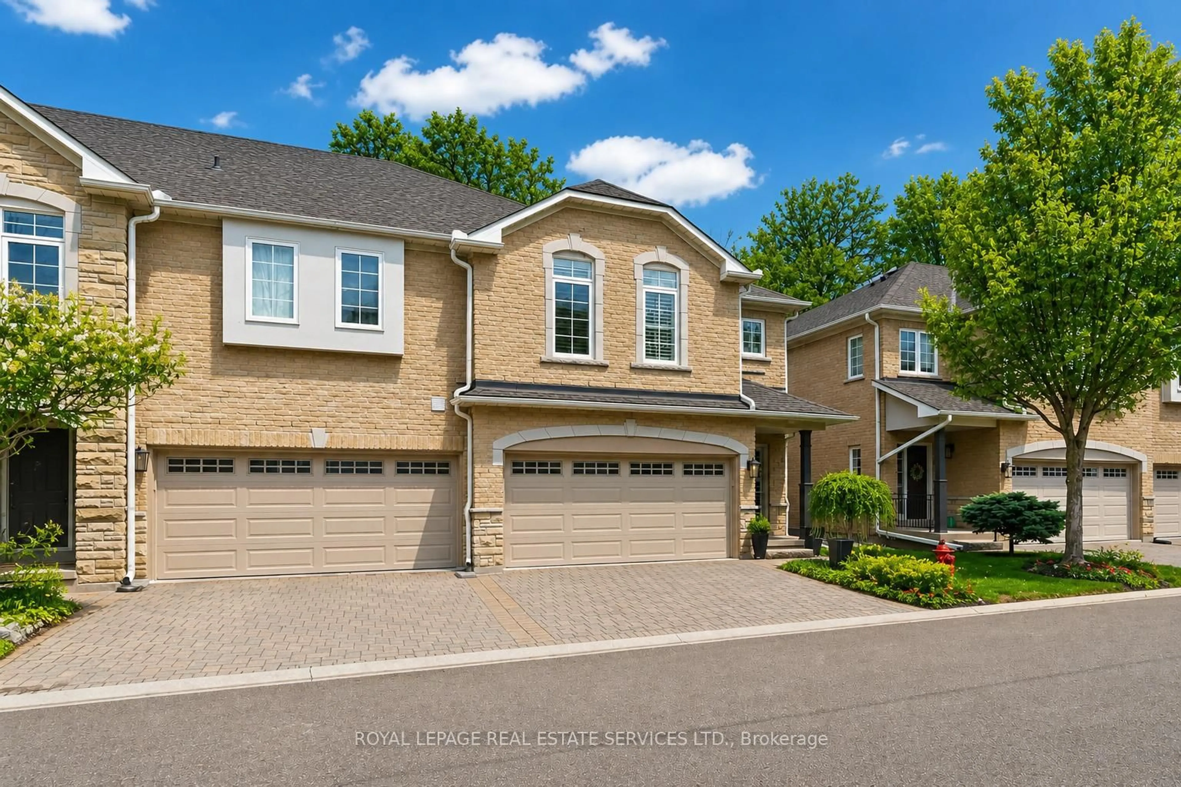 Home with brick exterior material, street for 1267 Dorval Dr #23, Oakville Ontario L6M 3Z4
