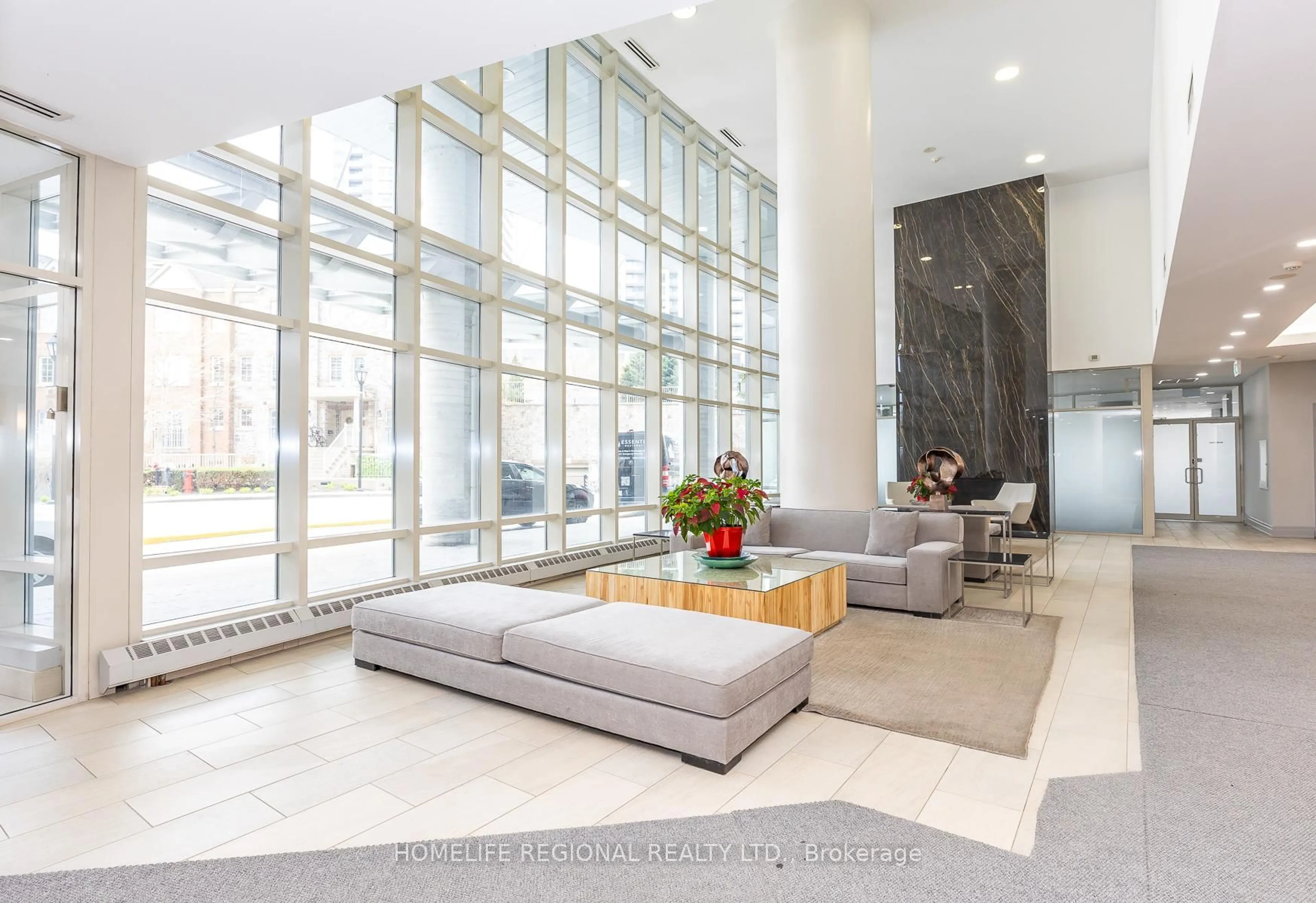 Lobby for 15 Windermere Ave #204, Toronto Ontario M6S 5A2