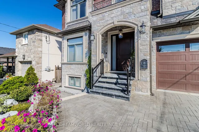 416 Rustic Rd, Toronto 4