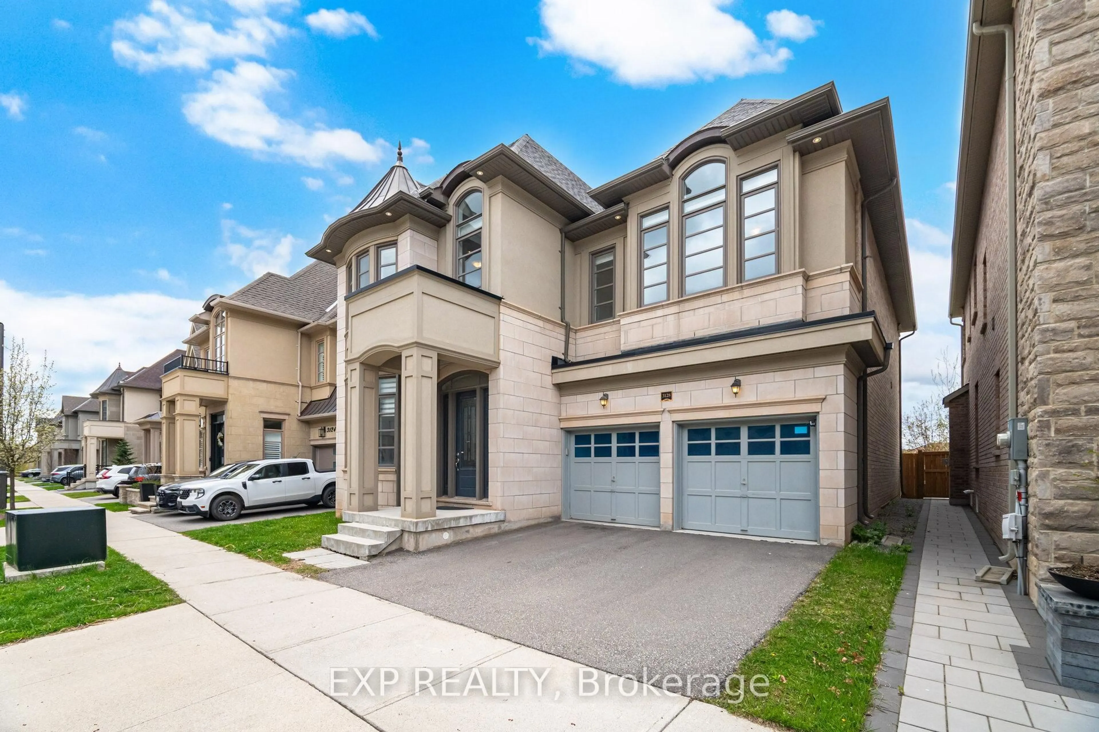 Home with brick exterior material, street for 3128 Parsonage Cres, Oakville Ontario L6H 0T9