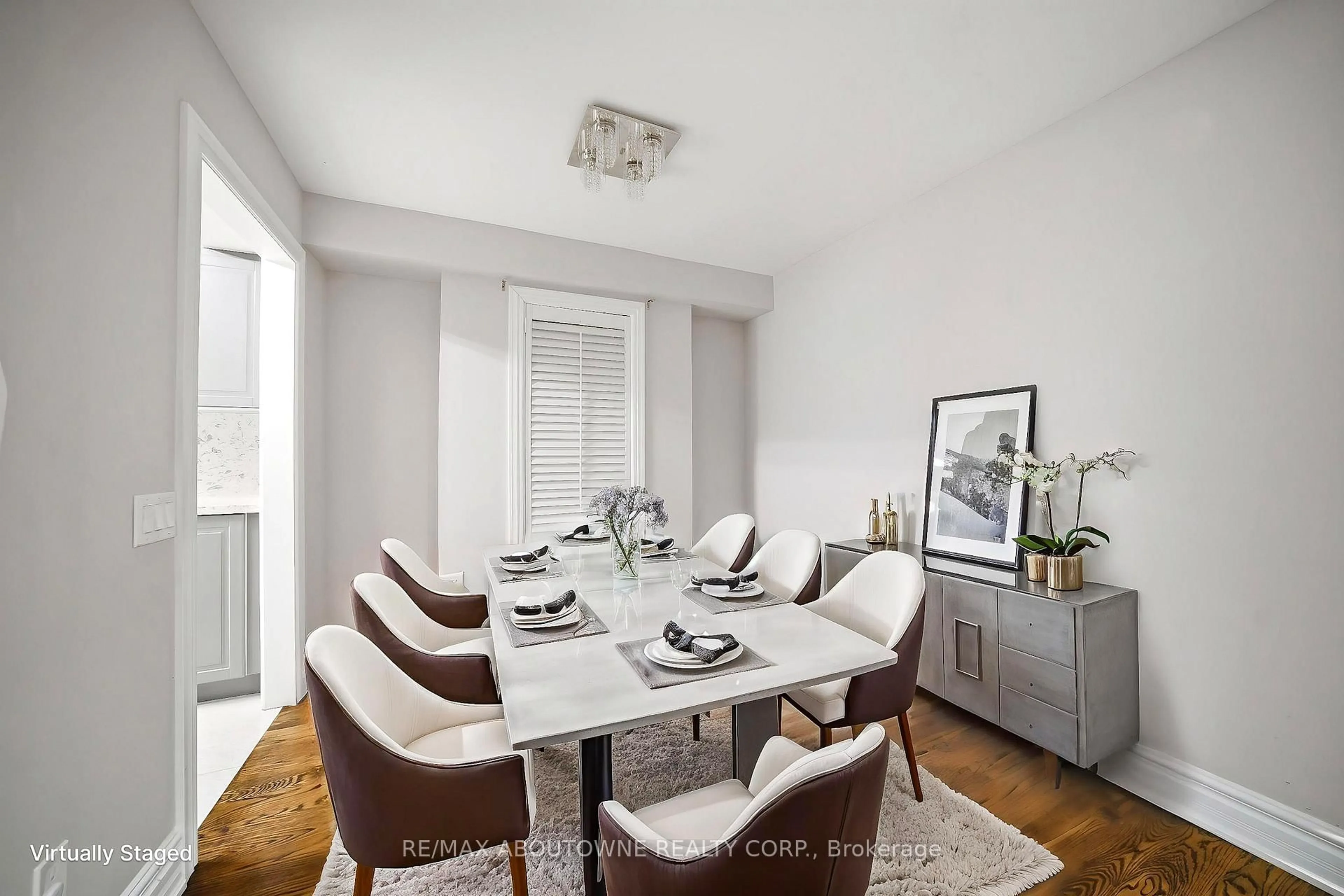 Dining room, unknown for 5129 Boardwalk Dr, Mississauga Ontario L5R 3X7