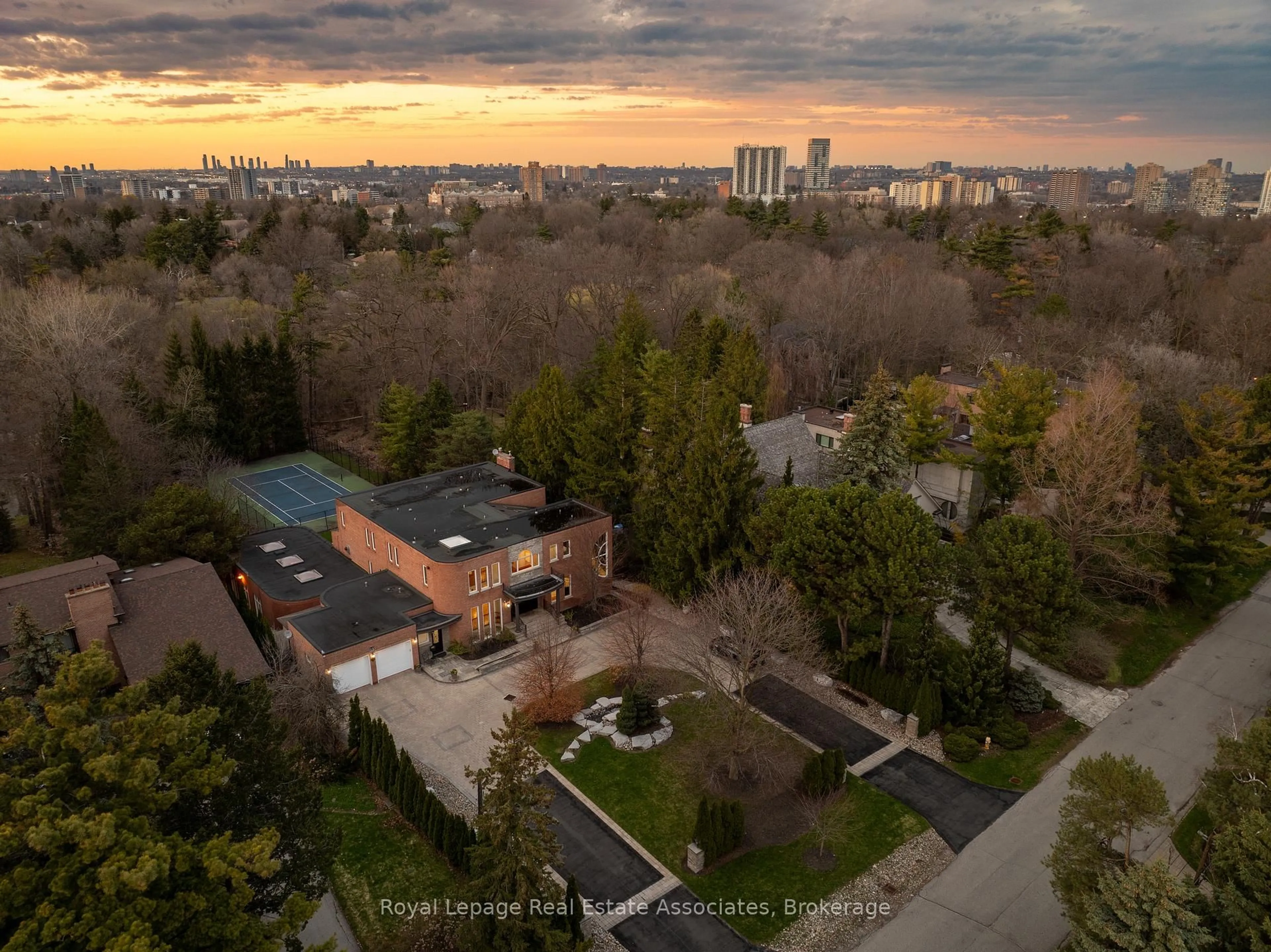 A pic from outside/outdoor area/front of a property/back of a property/a pic from drone, city buildings view from balcony for 12 Westmount Park Rd, Toronto Ontario M9P 1R5