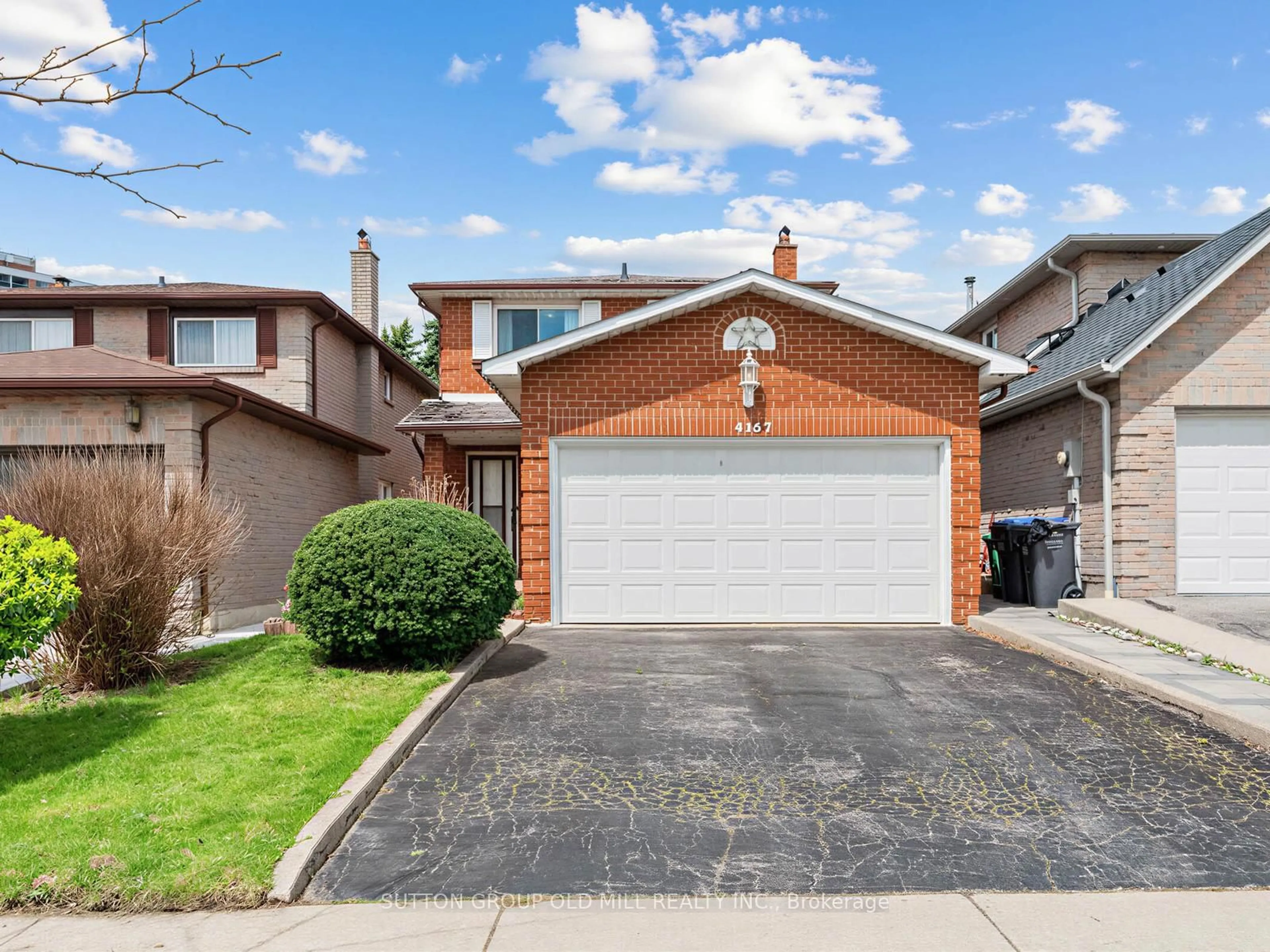 Home with brick exterior material, street for 4157 Ottewell Cres, Mississauga Ontario L4W 4A4