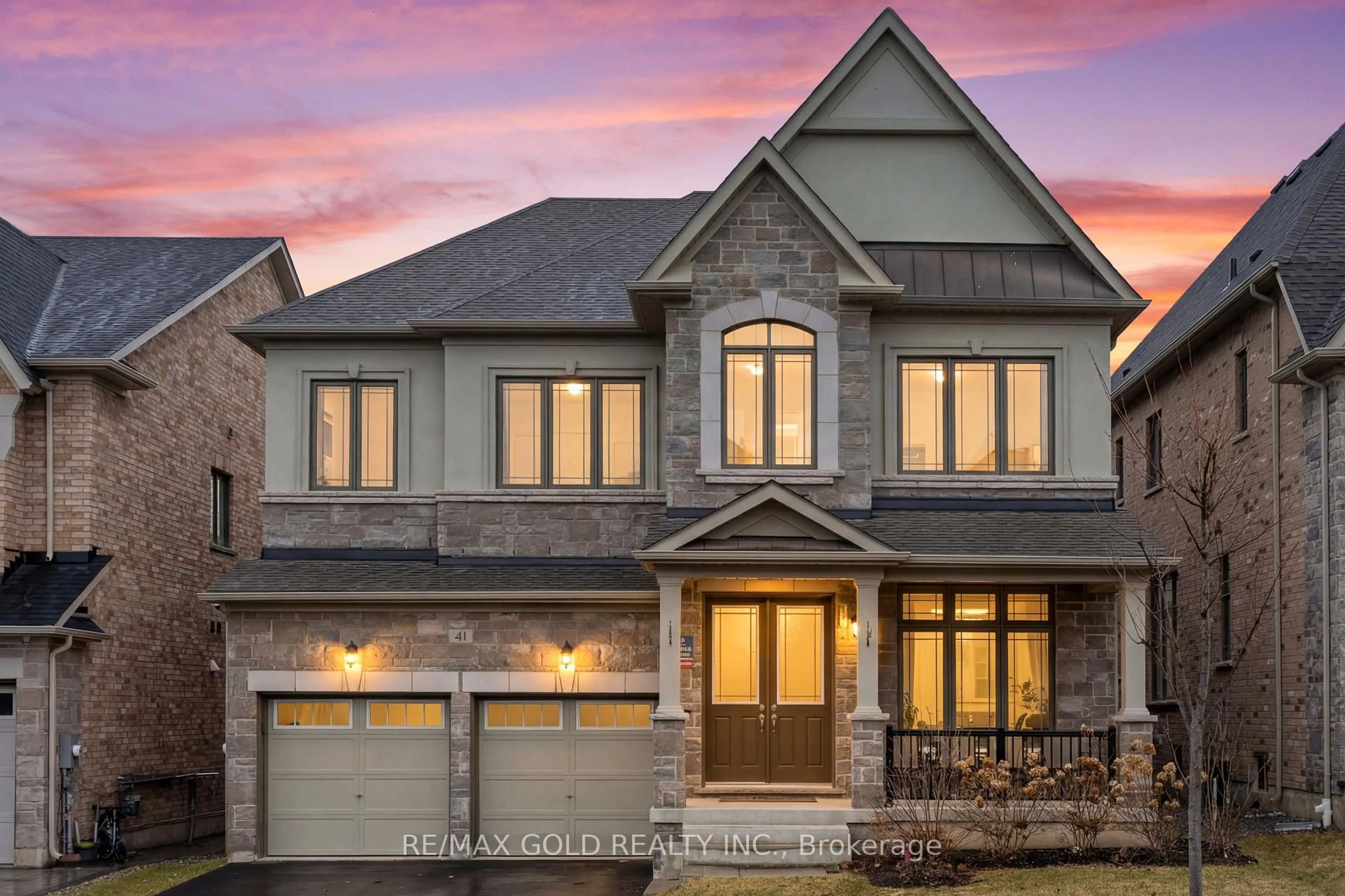 Home with brick exterior material, unknown for 41 Daisy Meadow Cres, Caledon Ontario L7C 4G3