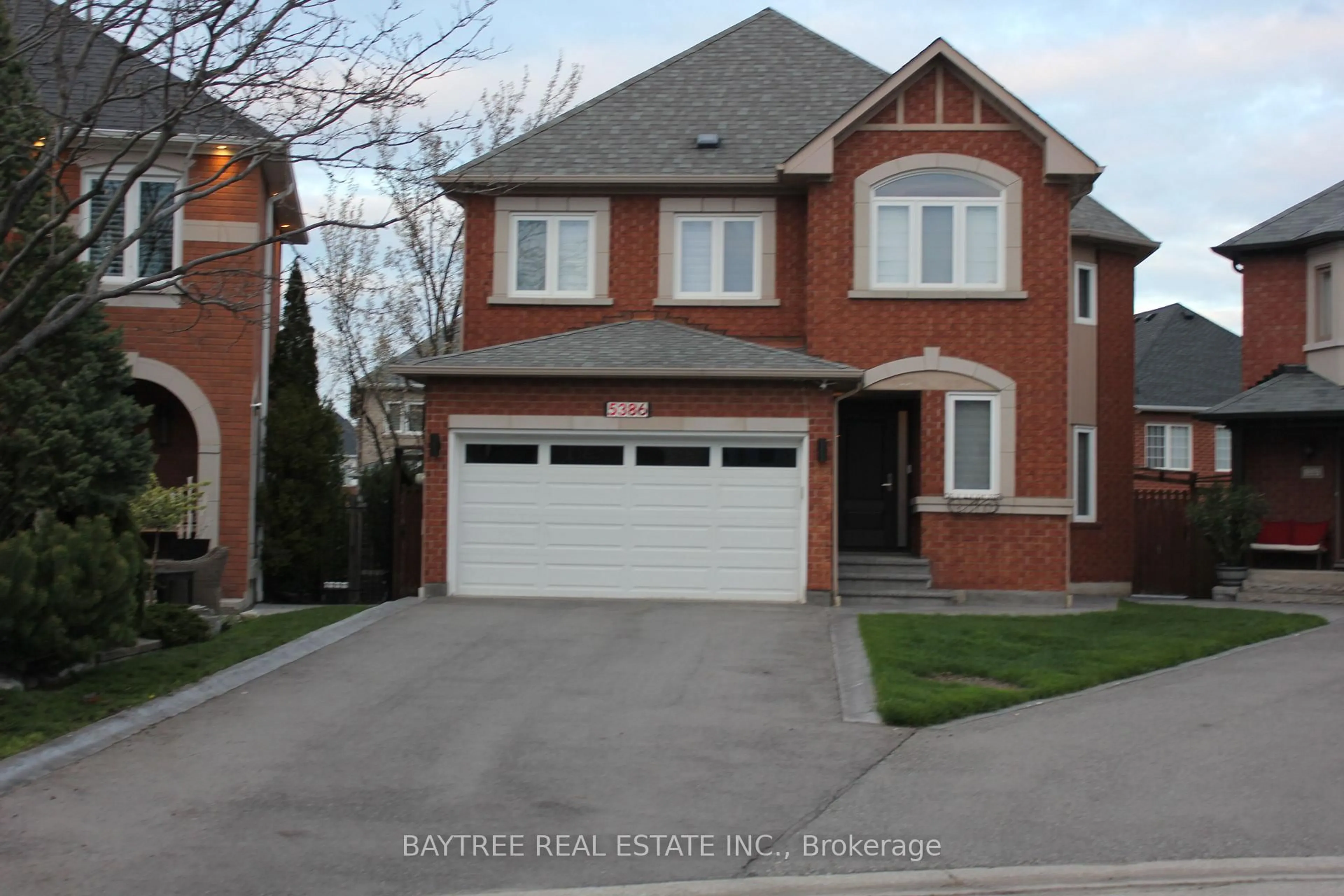 Home with brick exterior material, street for 5386 Royal Aberdeen Dr, Mississauga Ontario L4Z 3V9