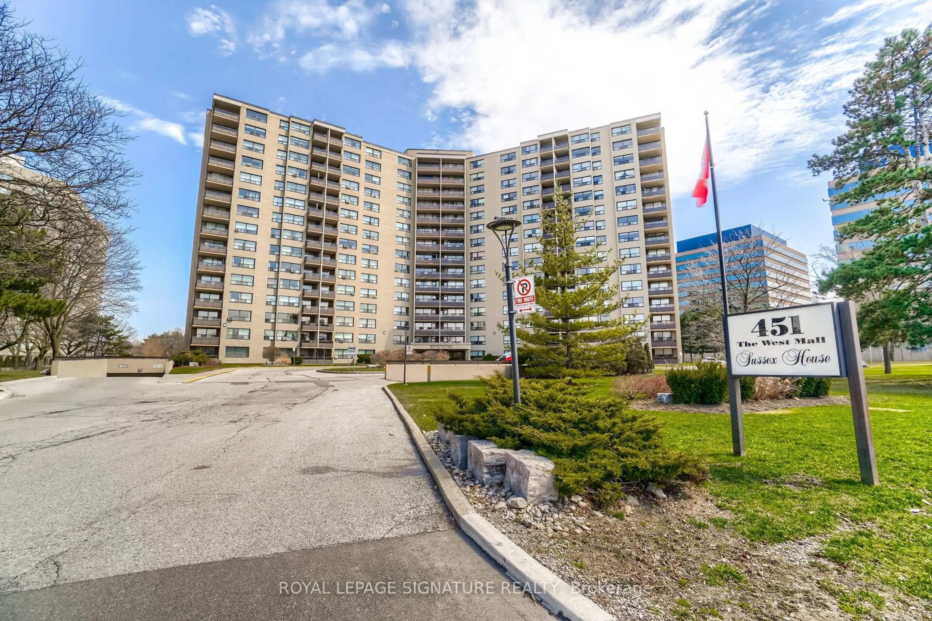 A pic from outside/outdoor area/front of a property/back of a property/a pic from drone, unknown for 451 The West Mall #815, Toronto Ontario M9C 1G1